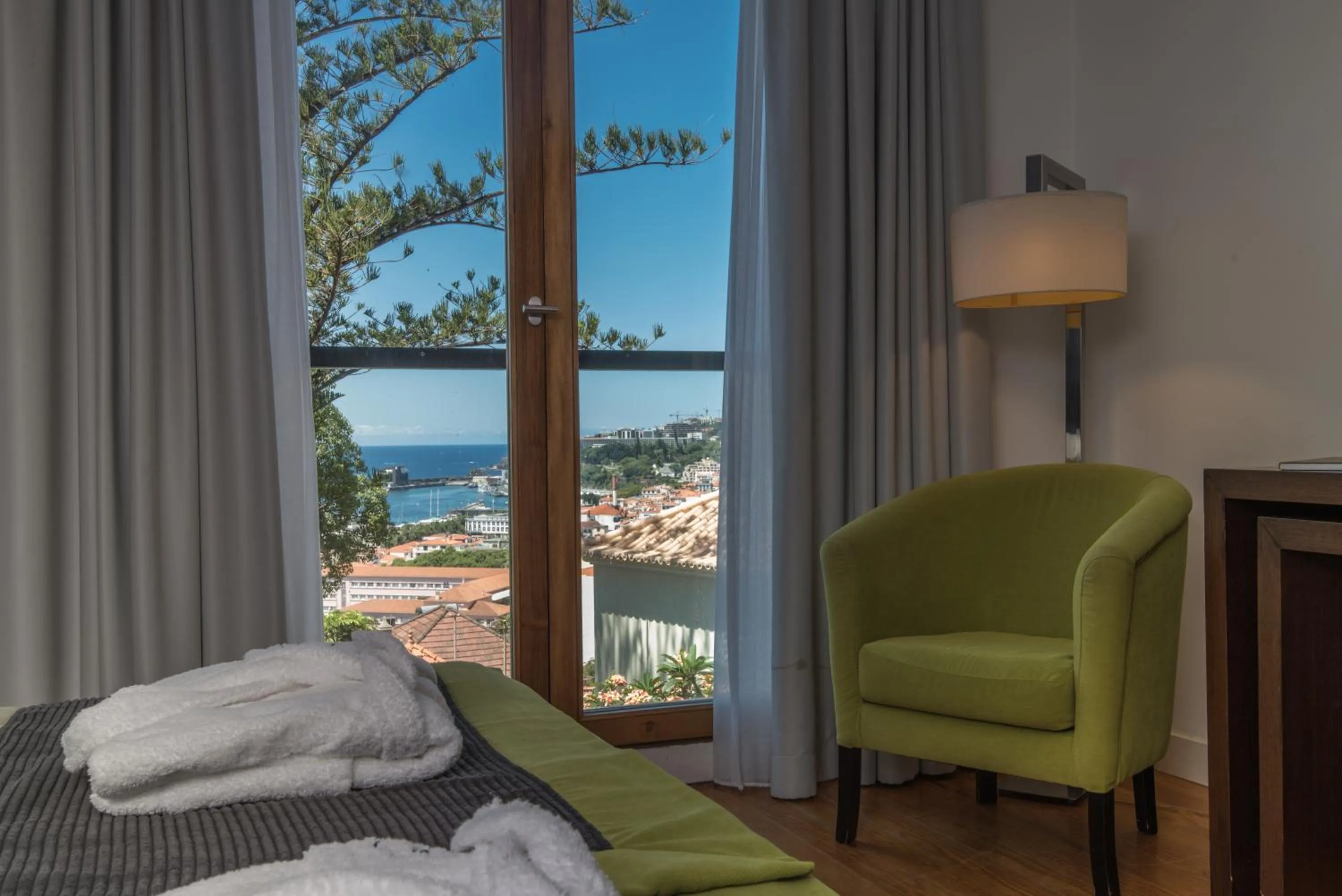 Bed in ARTS IN Hotel Conde Carvalhal