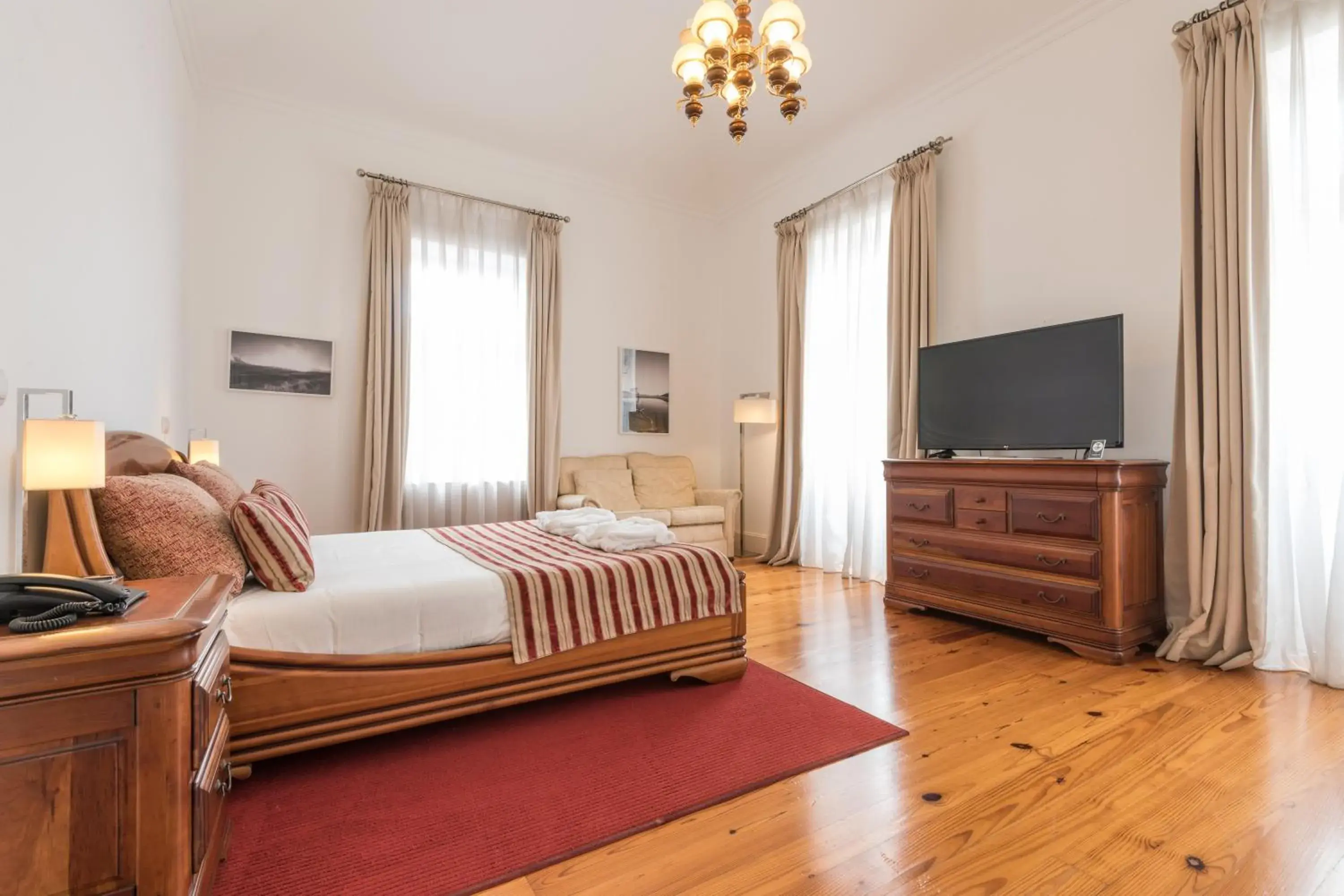 Premier Suite with Terrace in ARTS IN Hotel Conde Carvalhal Premier Suite with Terrace in ARTS IN Hotel Conde Carvalhal