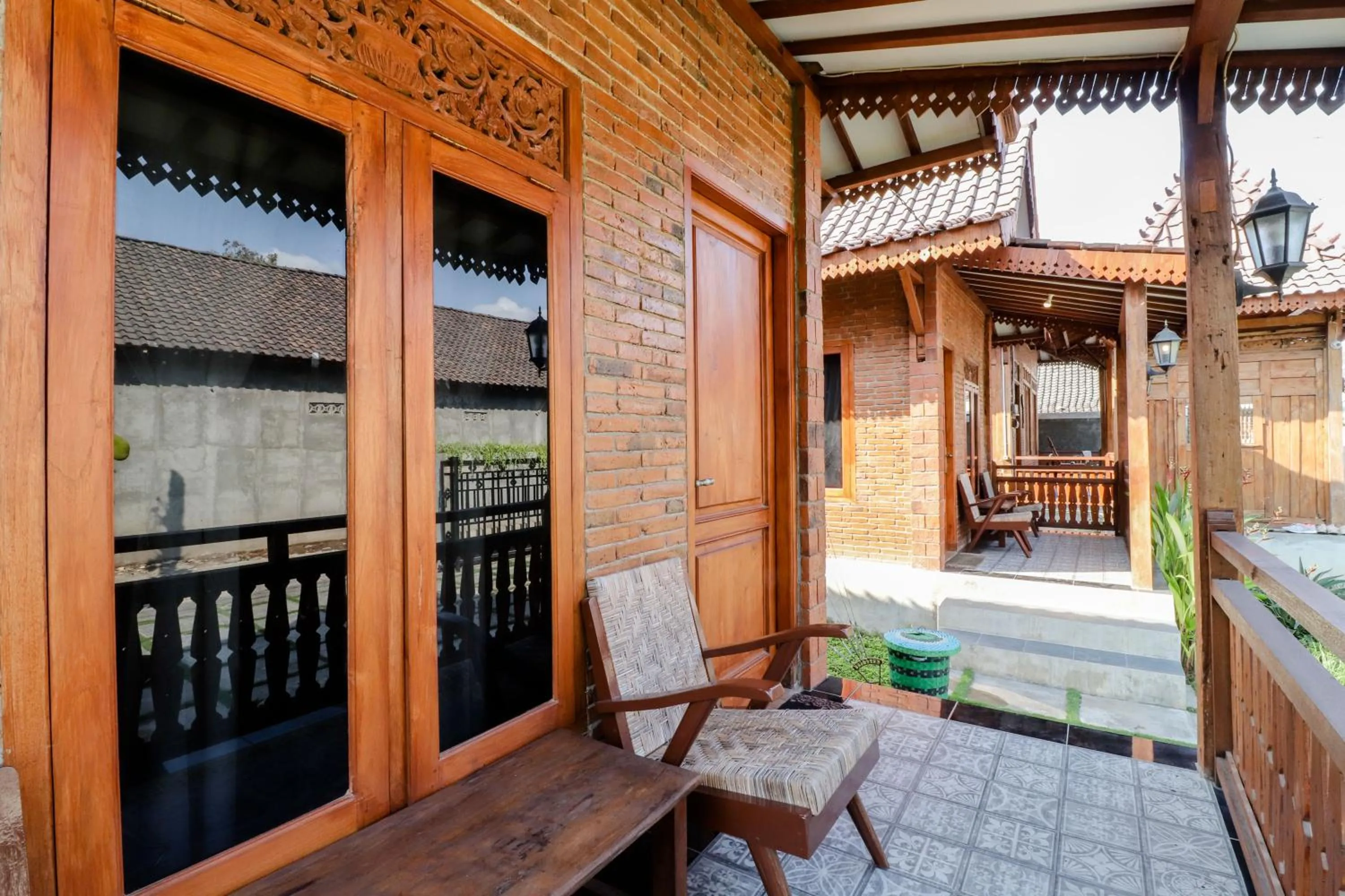 Patio in Omah Teras Bata Guesthouse