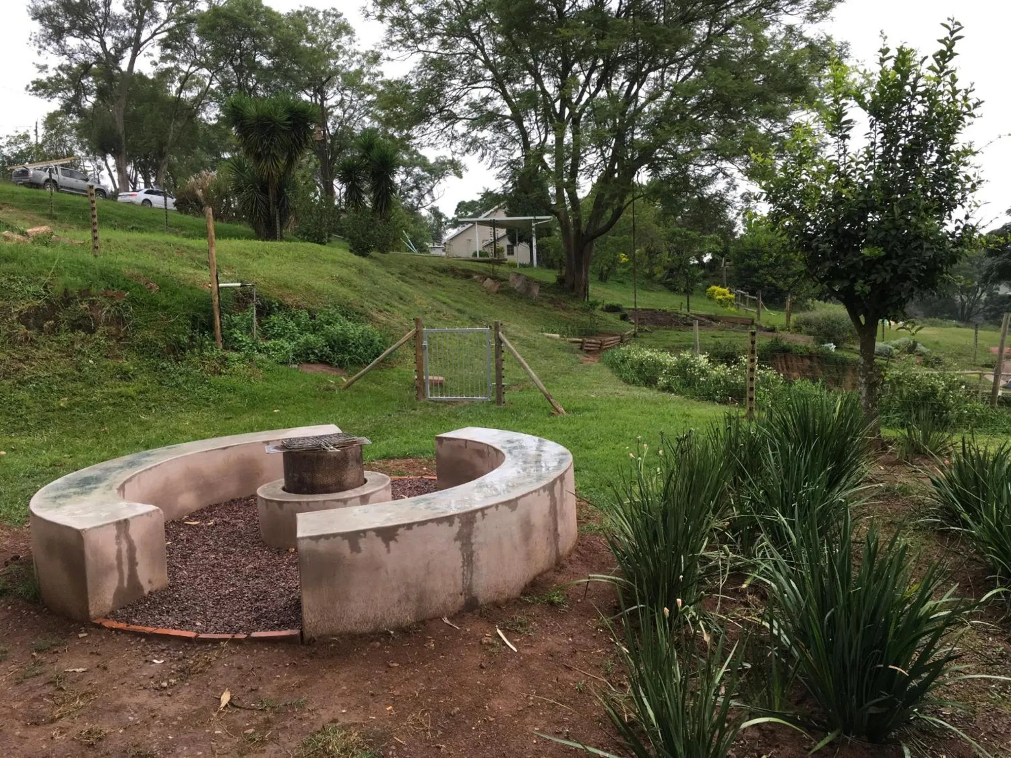 BBQ facilities in Cavalo Guesthouse & Equestrian Estate