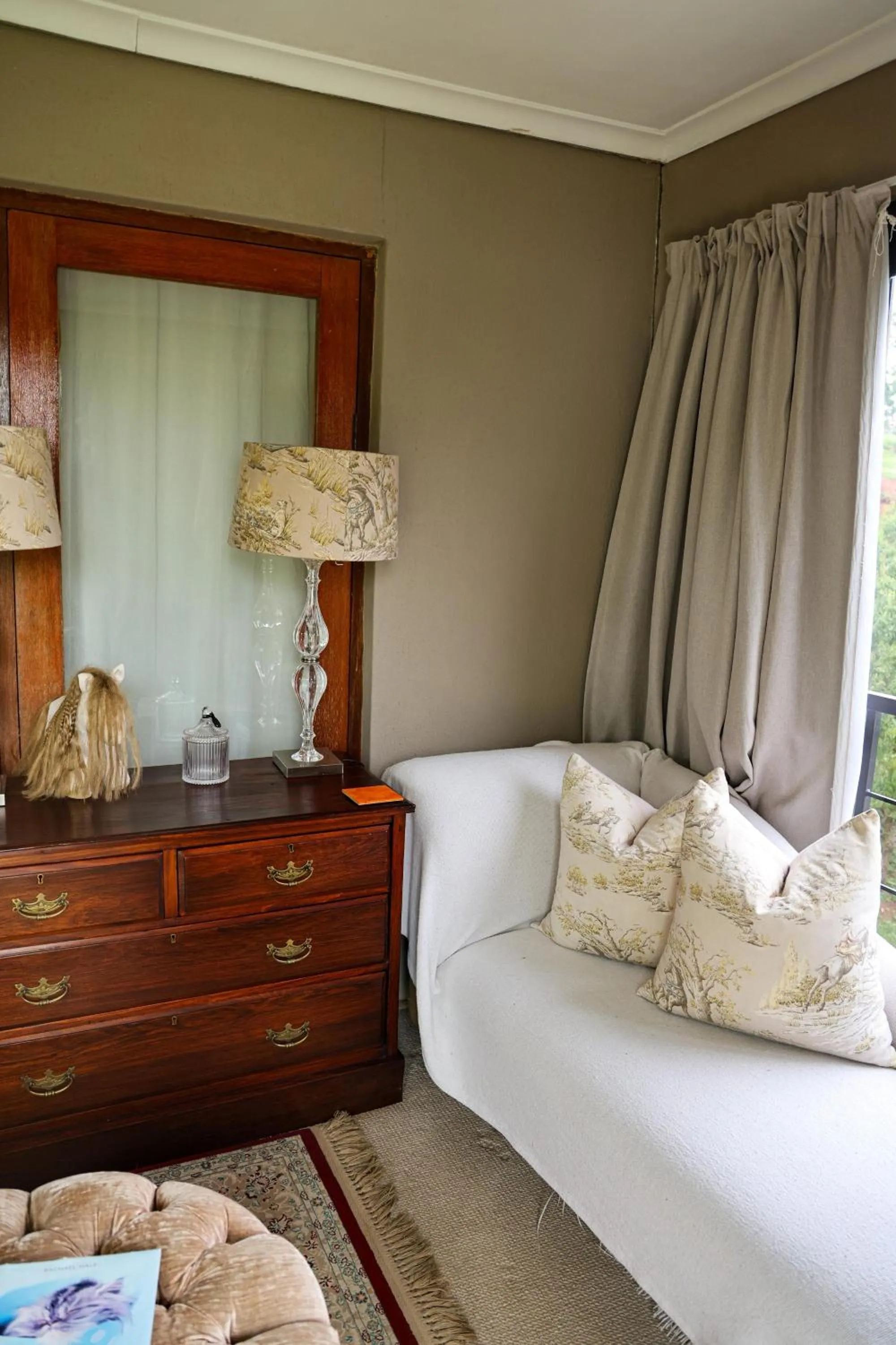 Bed in Cavalo Guesthouse & Equestrian Estate