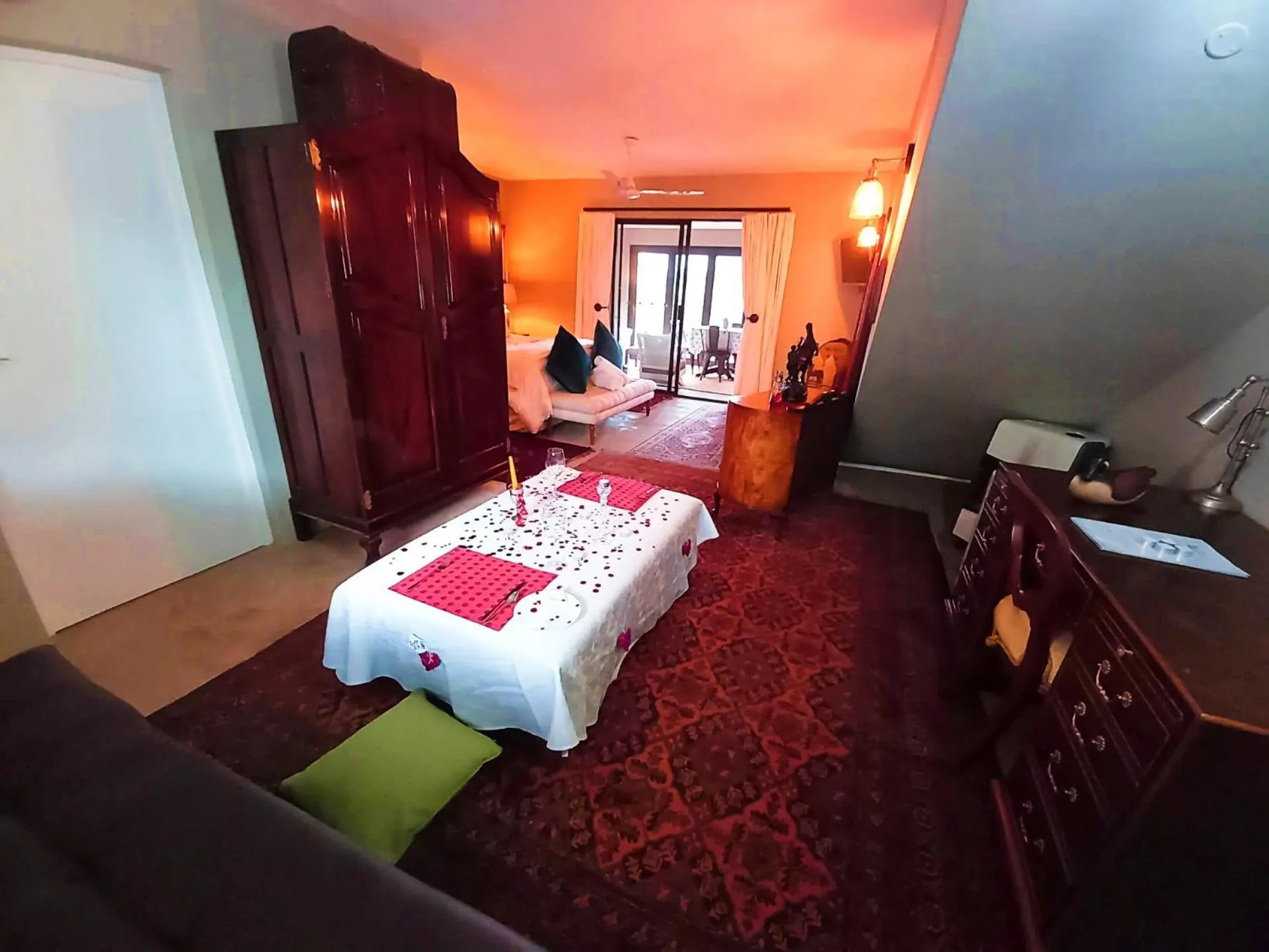 Bed in Cavalo Guesthouse & Equestrian Estate