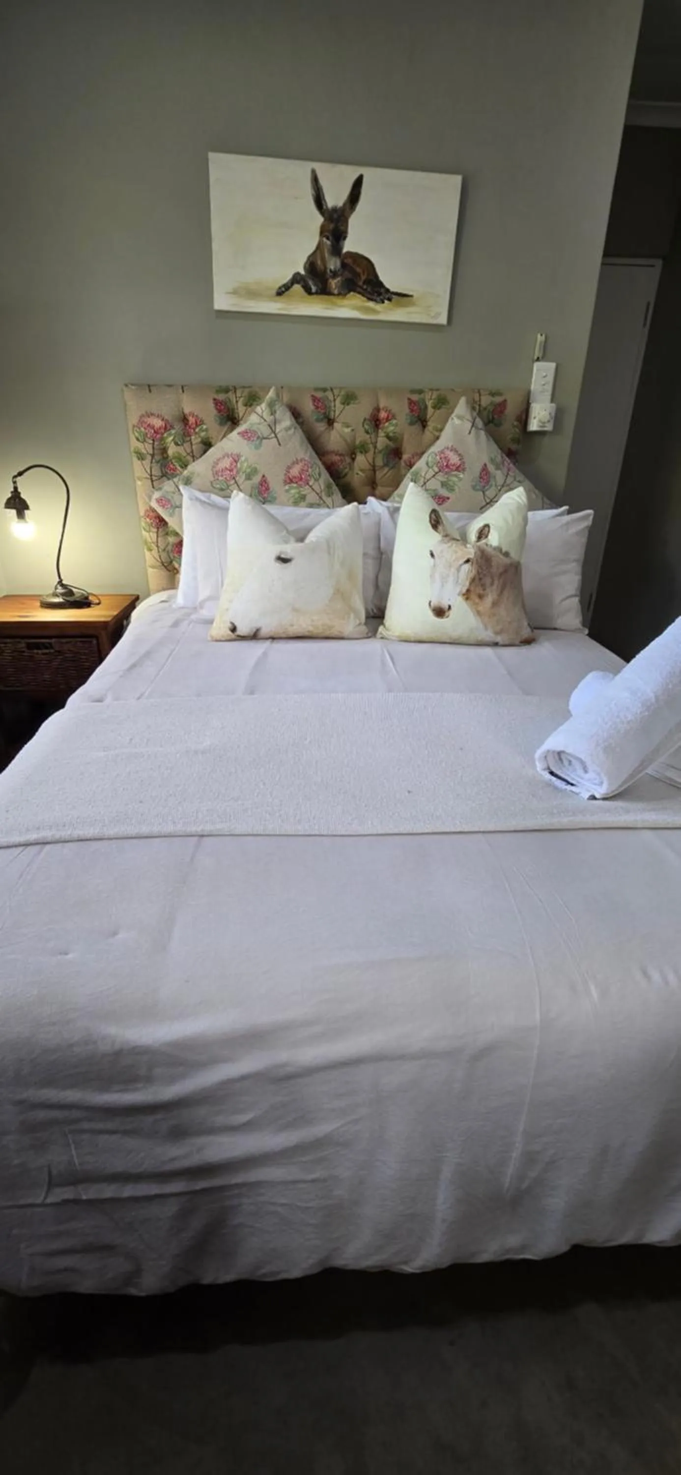 Bed in Cavalo Guesthouse & Equestrian Estate