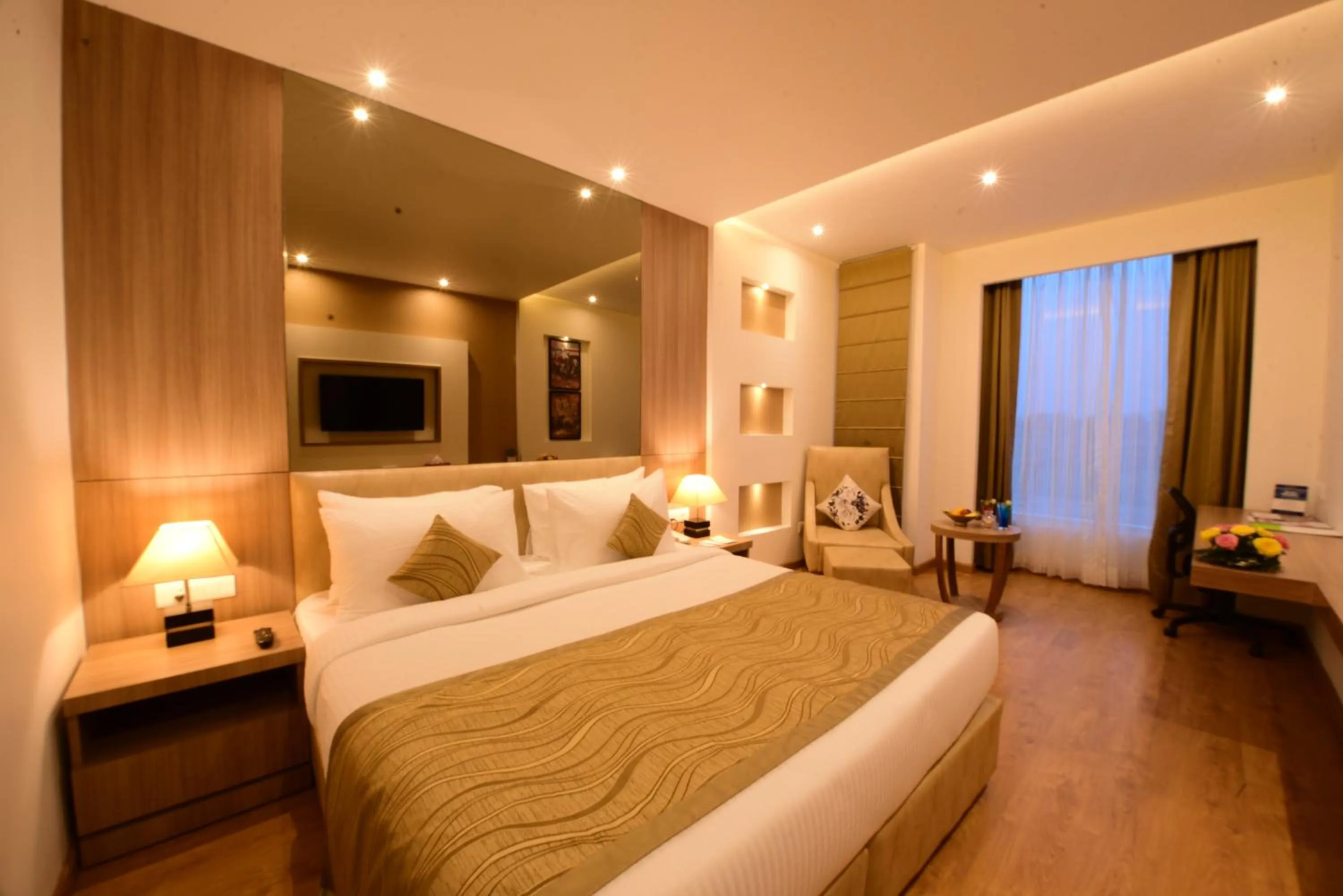 Photo of the whole room, Bed in SureStay Plus by Best Western Amritsar