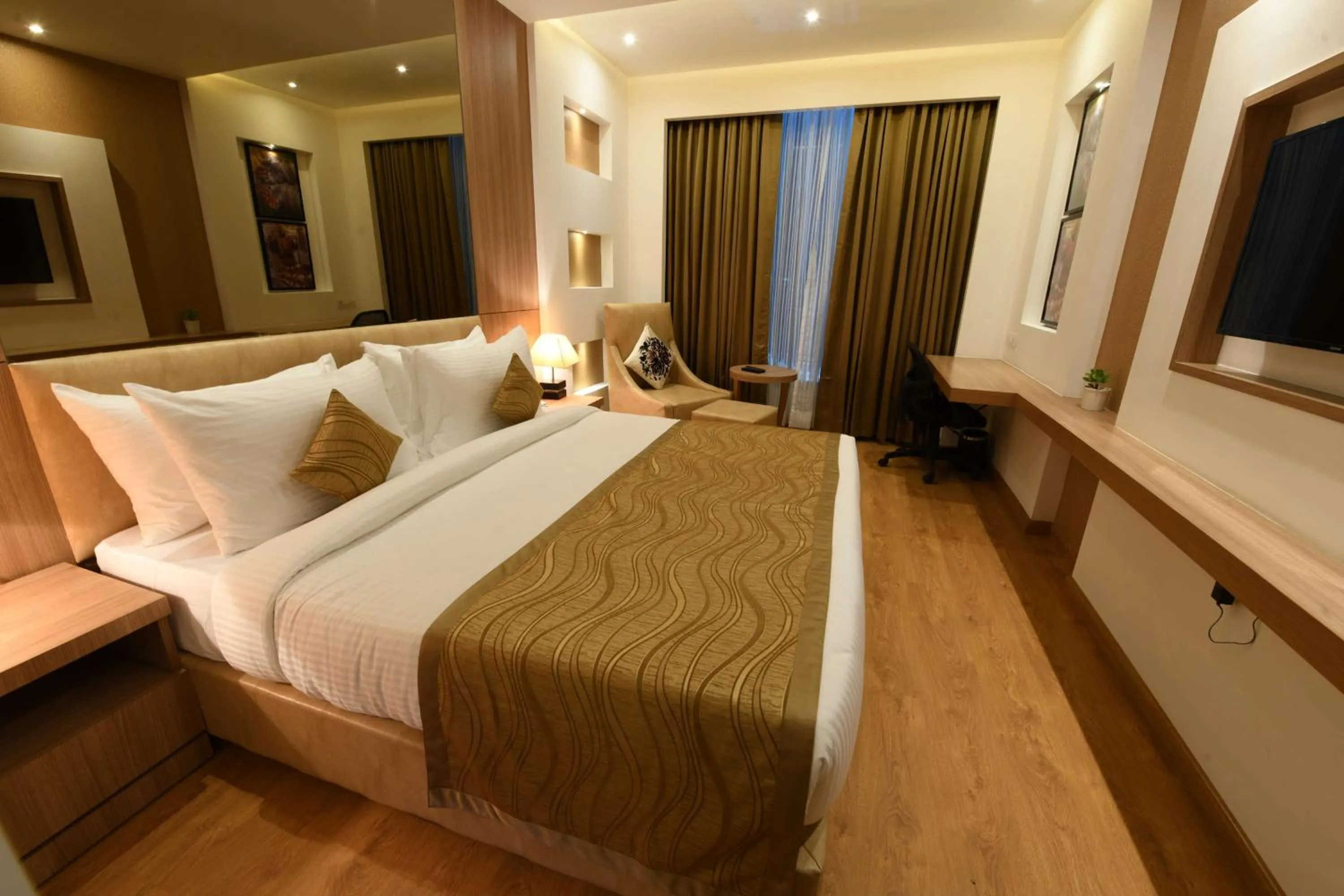 Bedroom, Bed in SureStay Plus by Best Western Amritsar