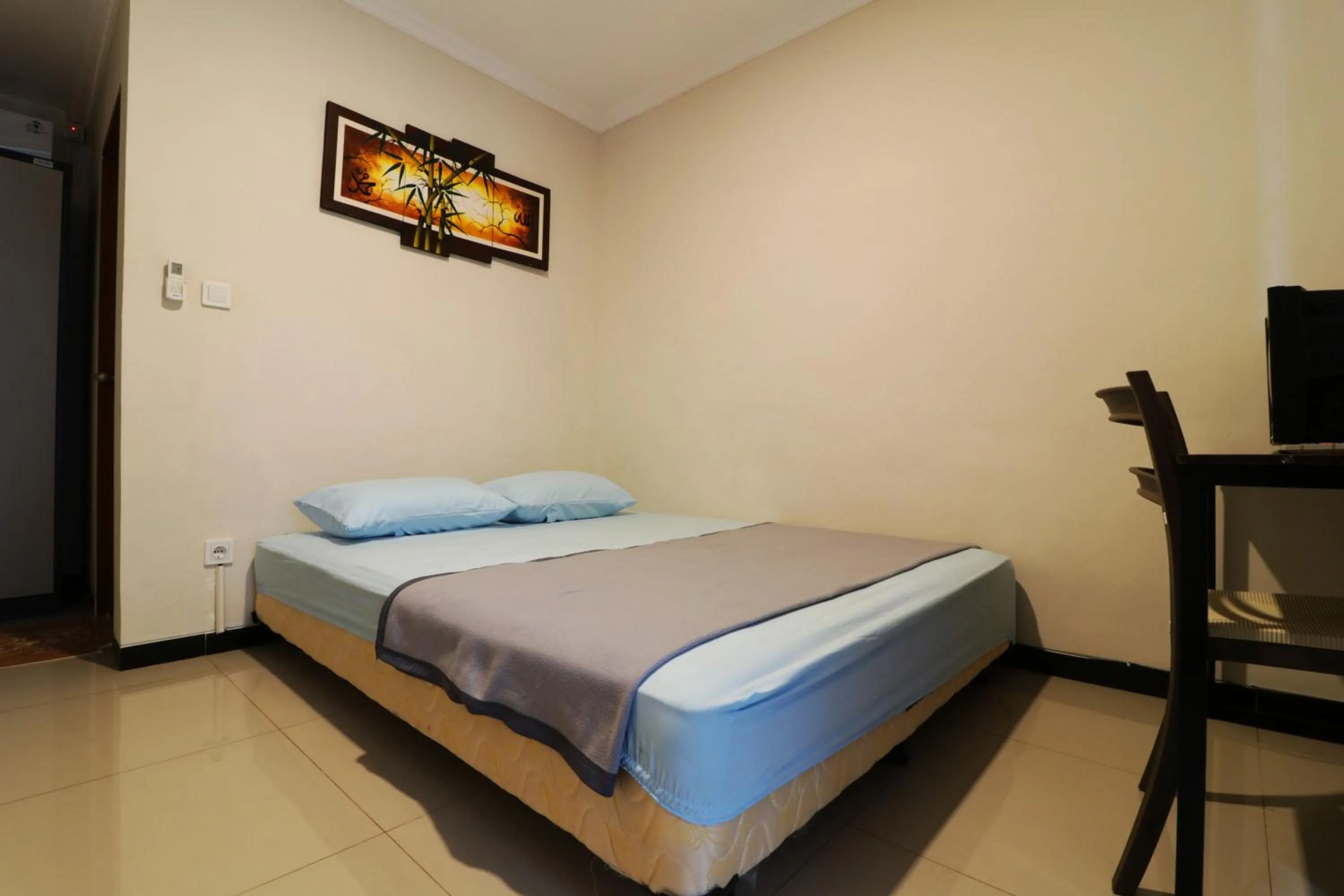 Bedroom, Bed in Wisma Surya