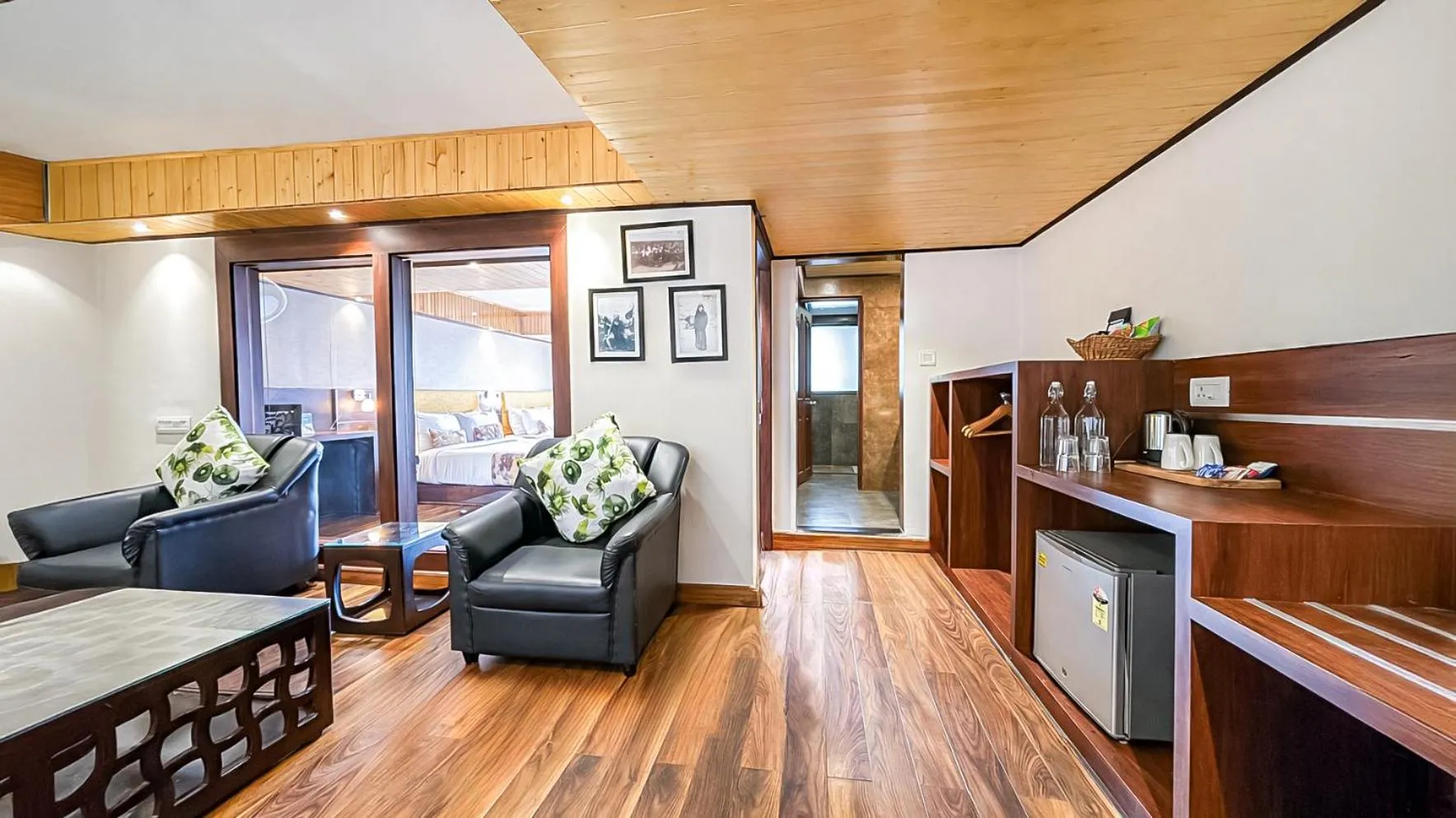 Living room in Yashshree Mall Road Darjeeling