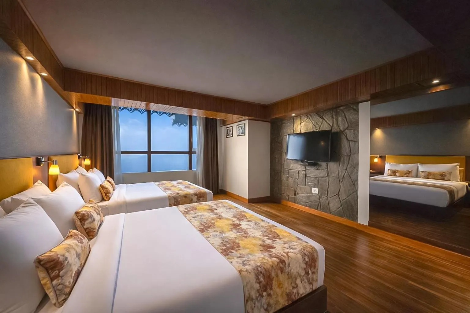 Bedroom, Bed in Yashshree Mall Road Darjeeling