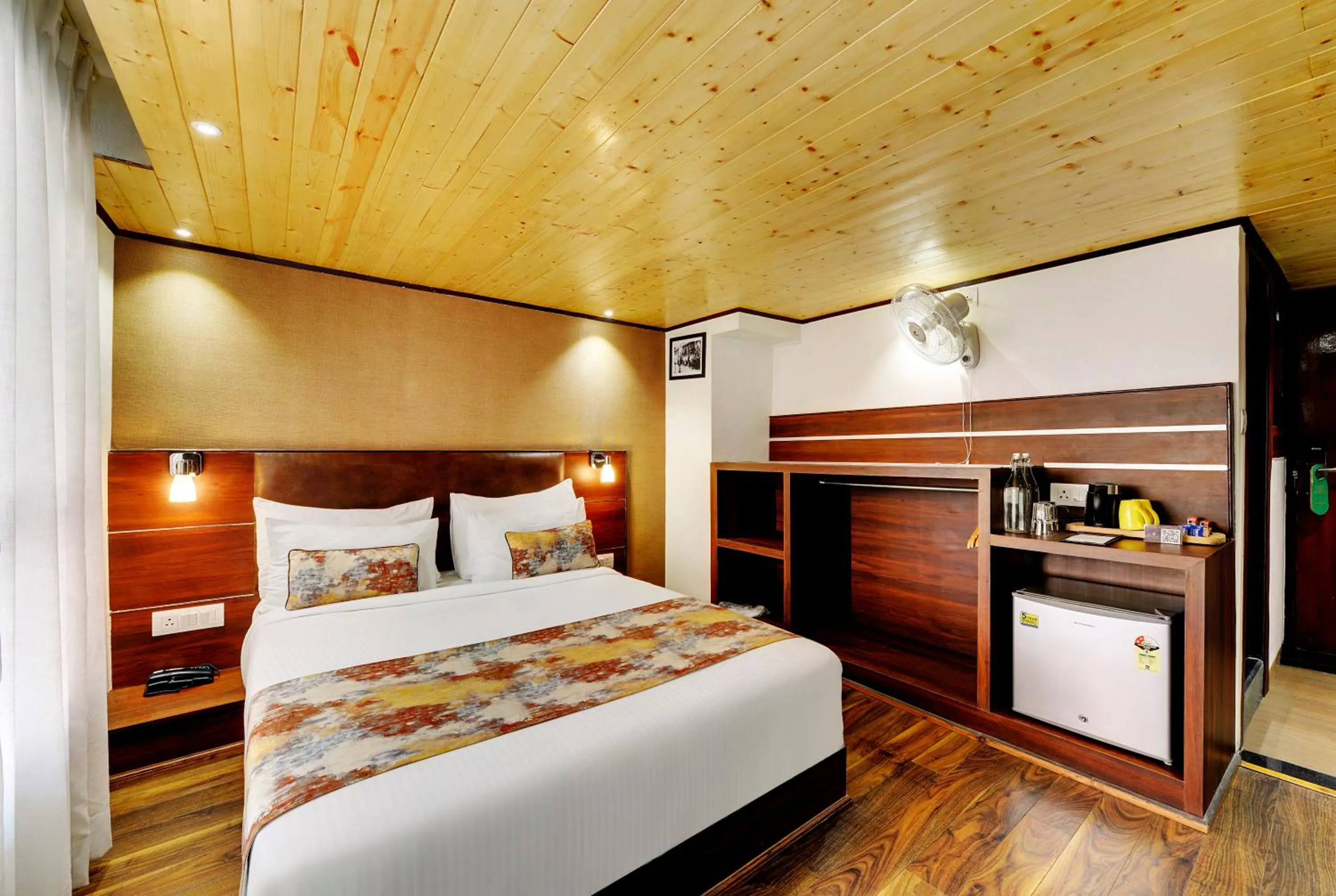 Bed in Yashshree Mall Road Darjeeling