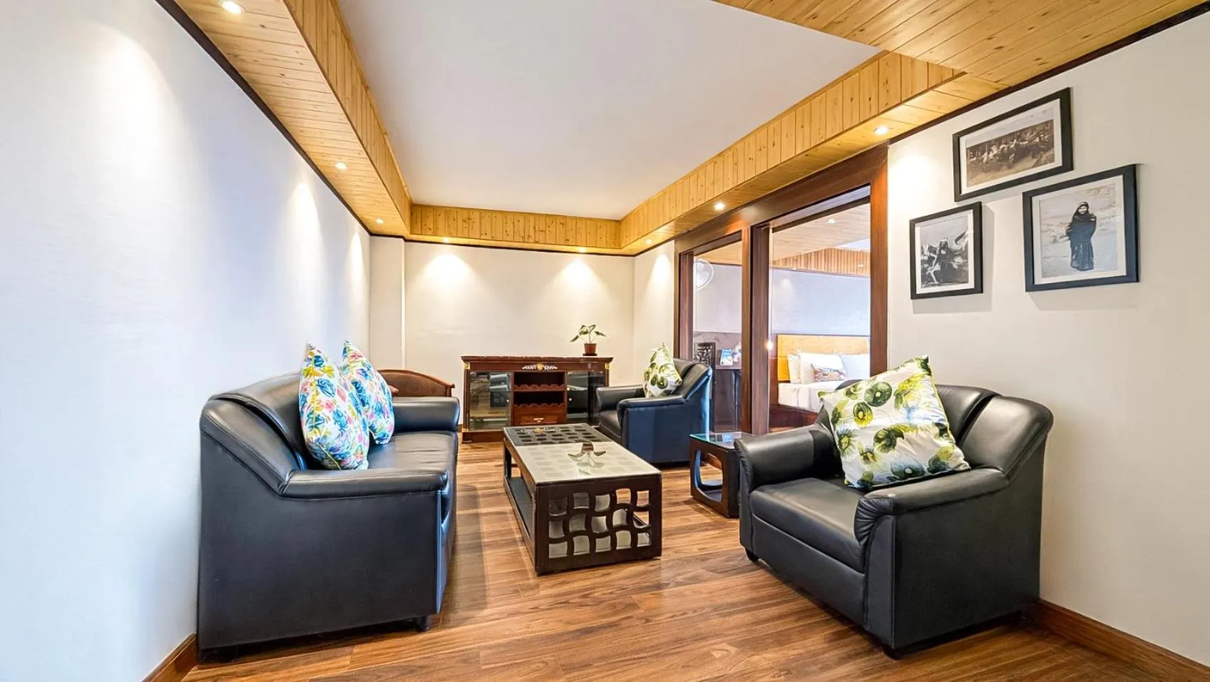 Bedroom in Yashshree Mall Road Darjeeling