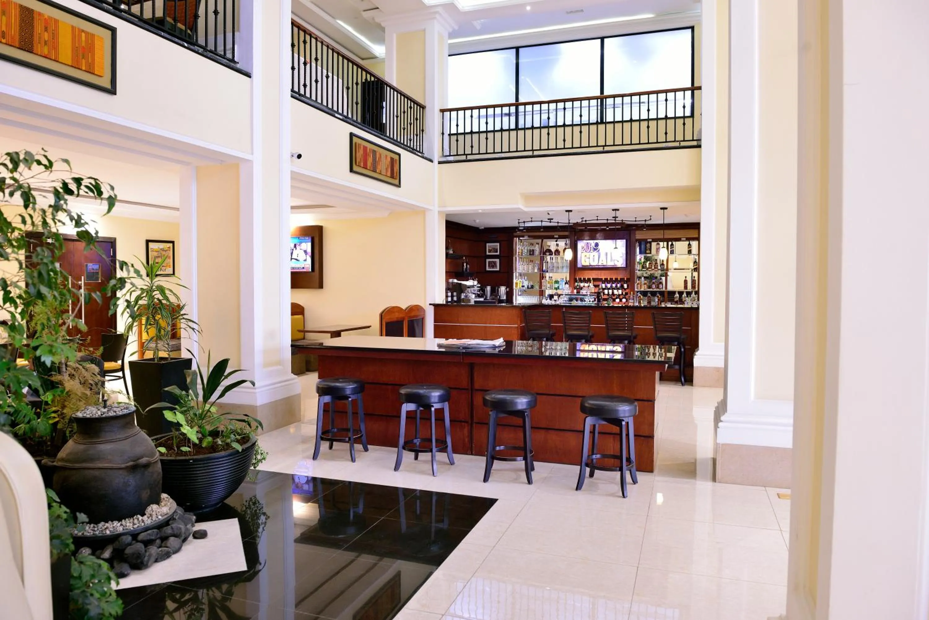 Lounge or bar in The HUB Hotel