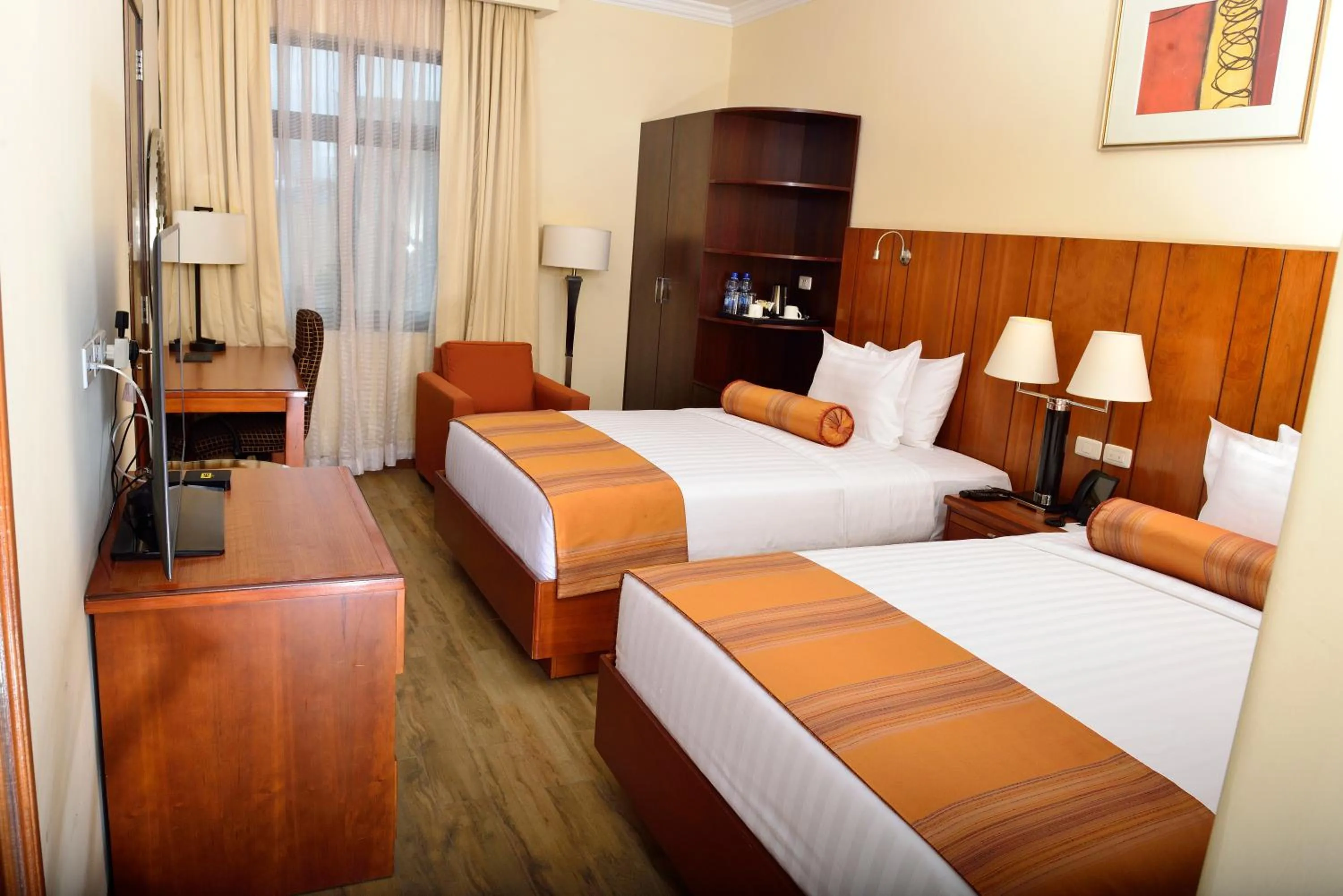 Photo of the whole room, Bed in The HUB Hotel