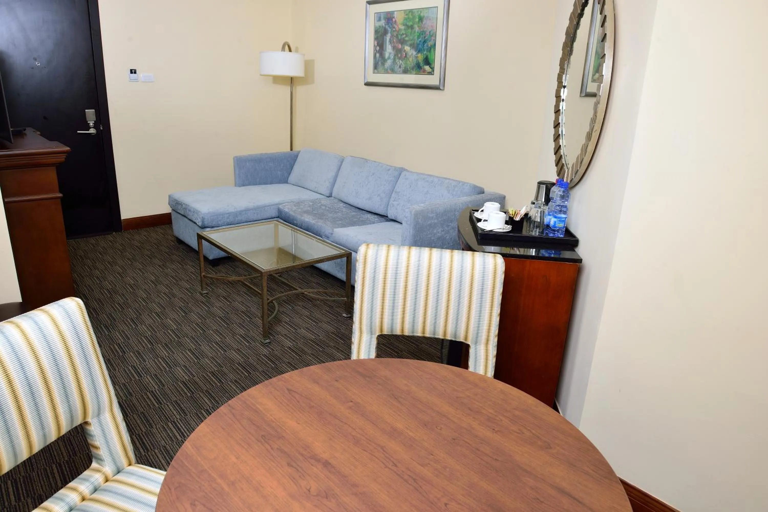 Living room in The HUB Hotel