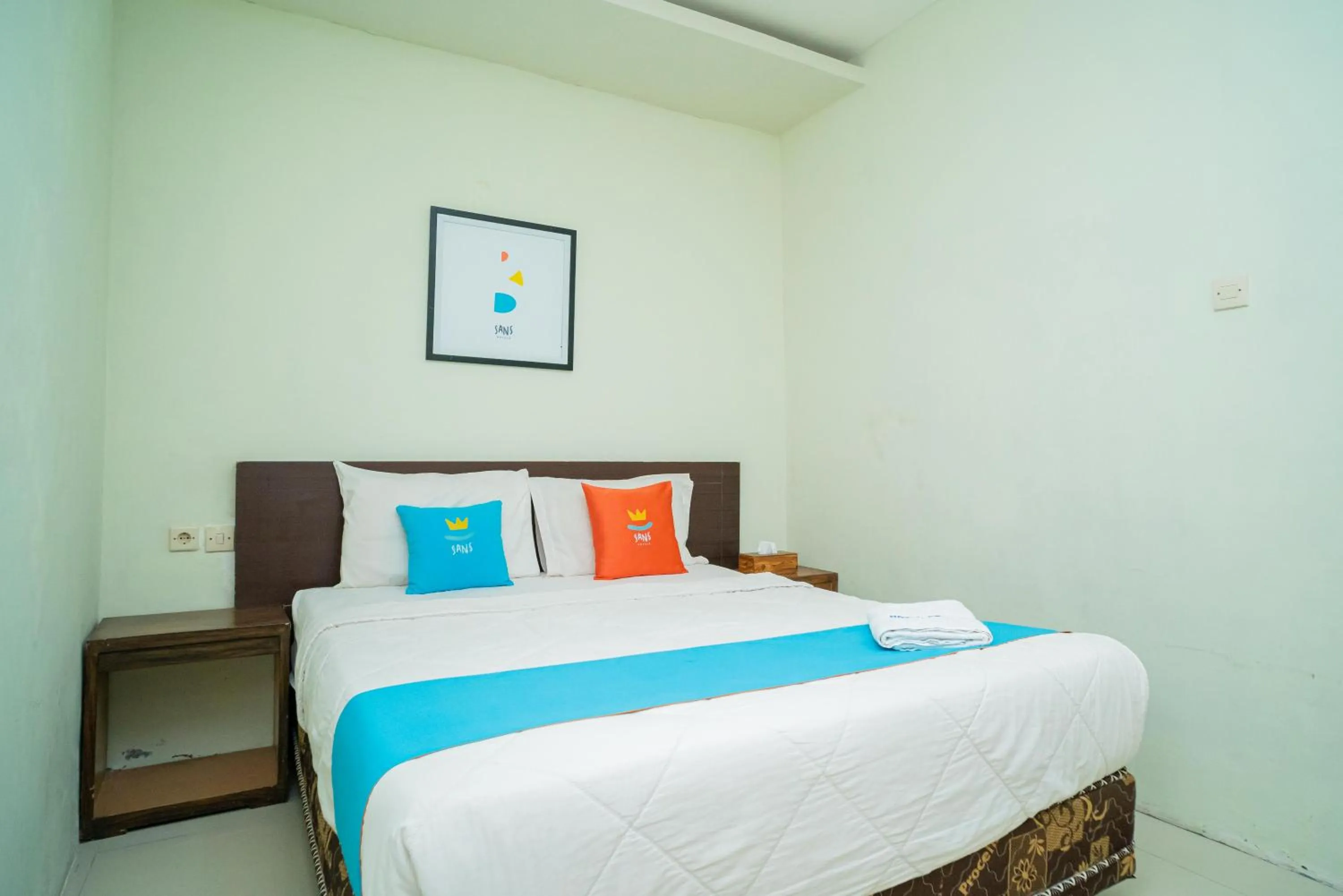 Bedroom, Bed in Sans Hotel Zam-Zam Syariah Palangkaraya