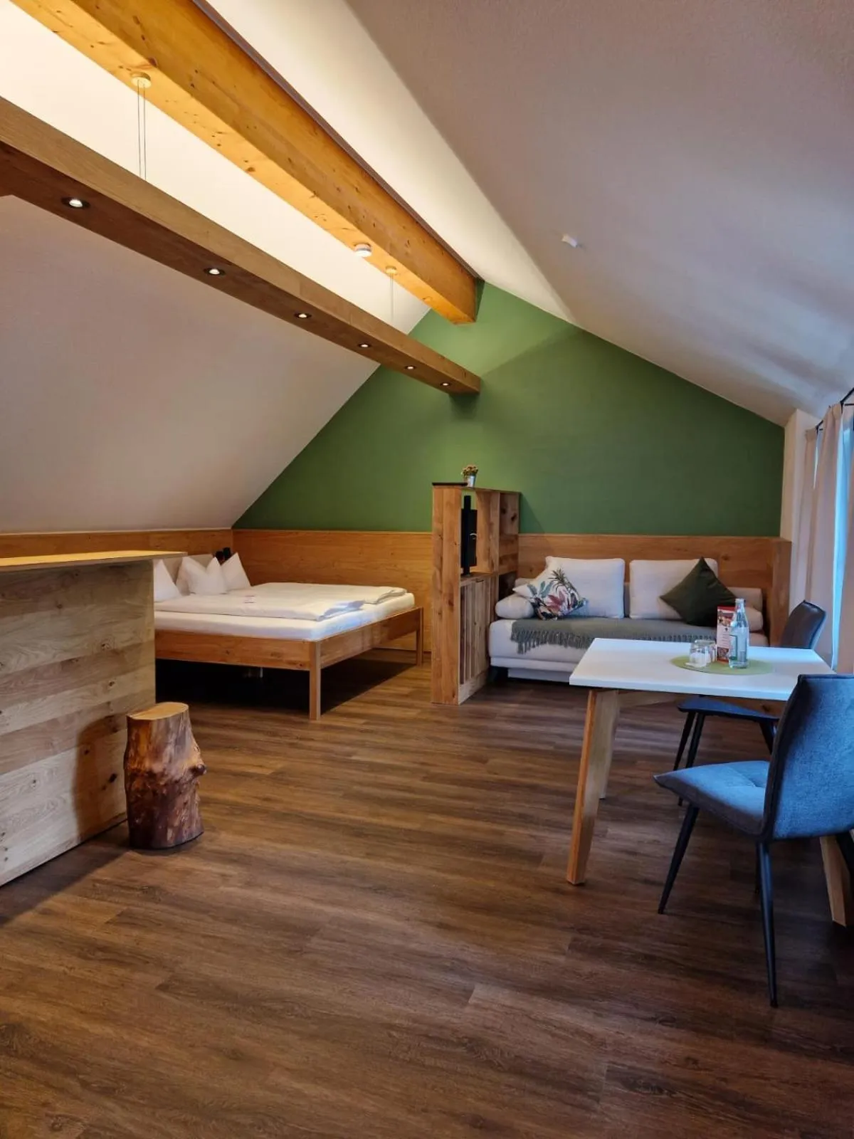 Bed in Landgasthof Zehner