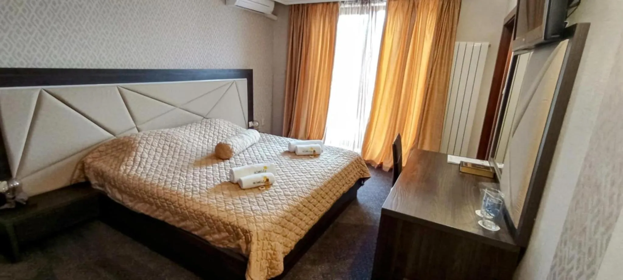 View (from property/room), Bed in Vitoshko Lale Hotel