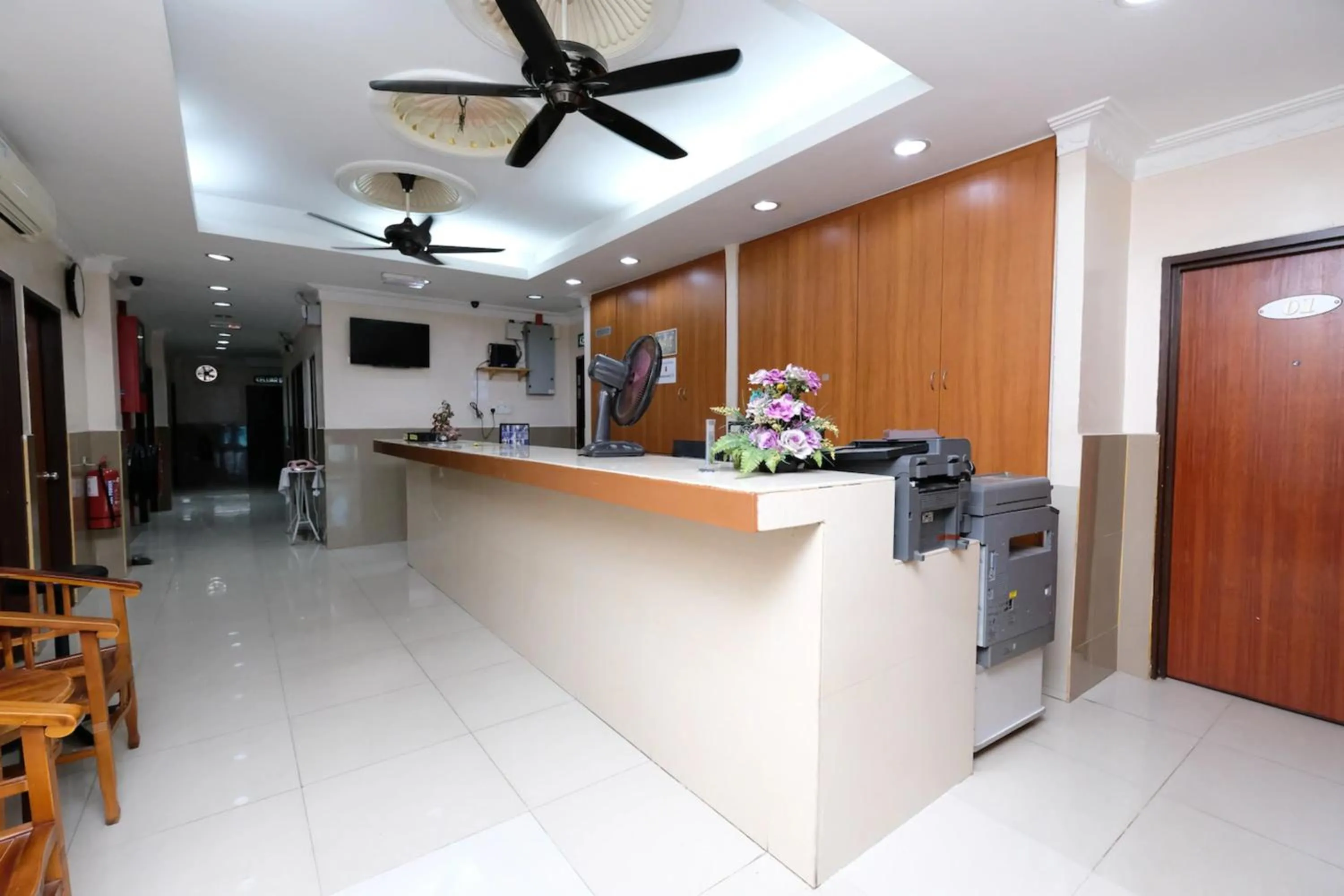 Lobby or reception in Hotel O Ayuni Hotel