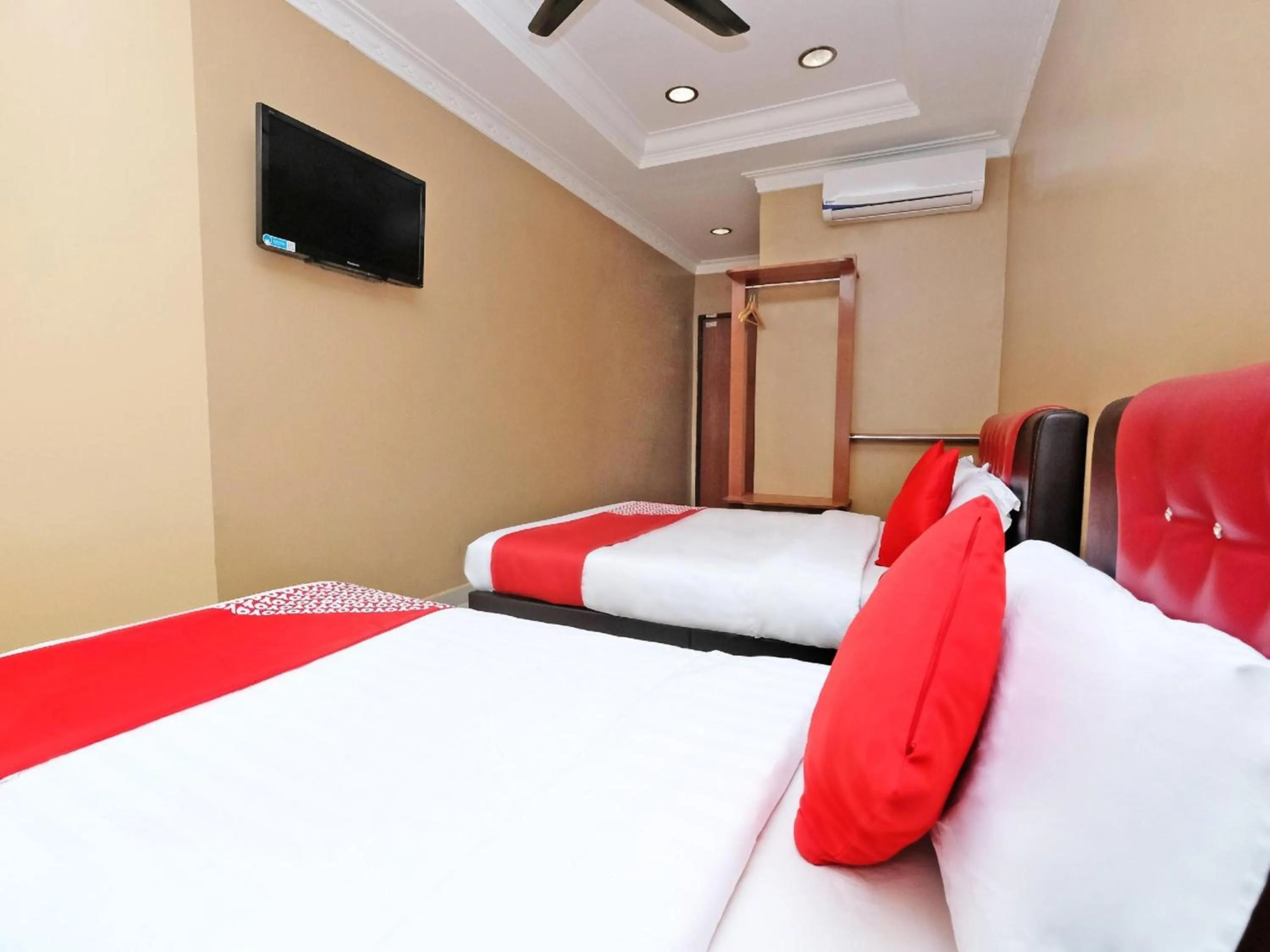 Bedroom, Bed in Hotel O Ayuni Hotel