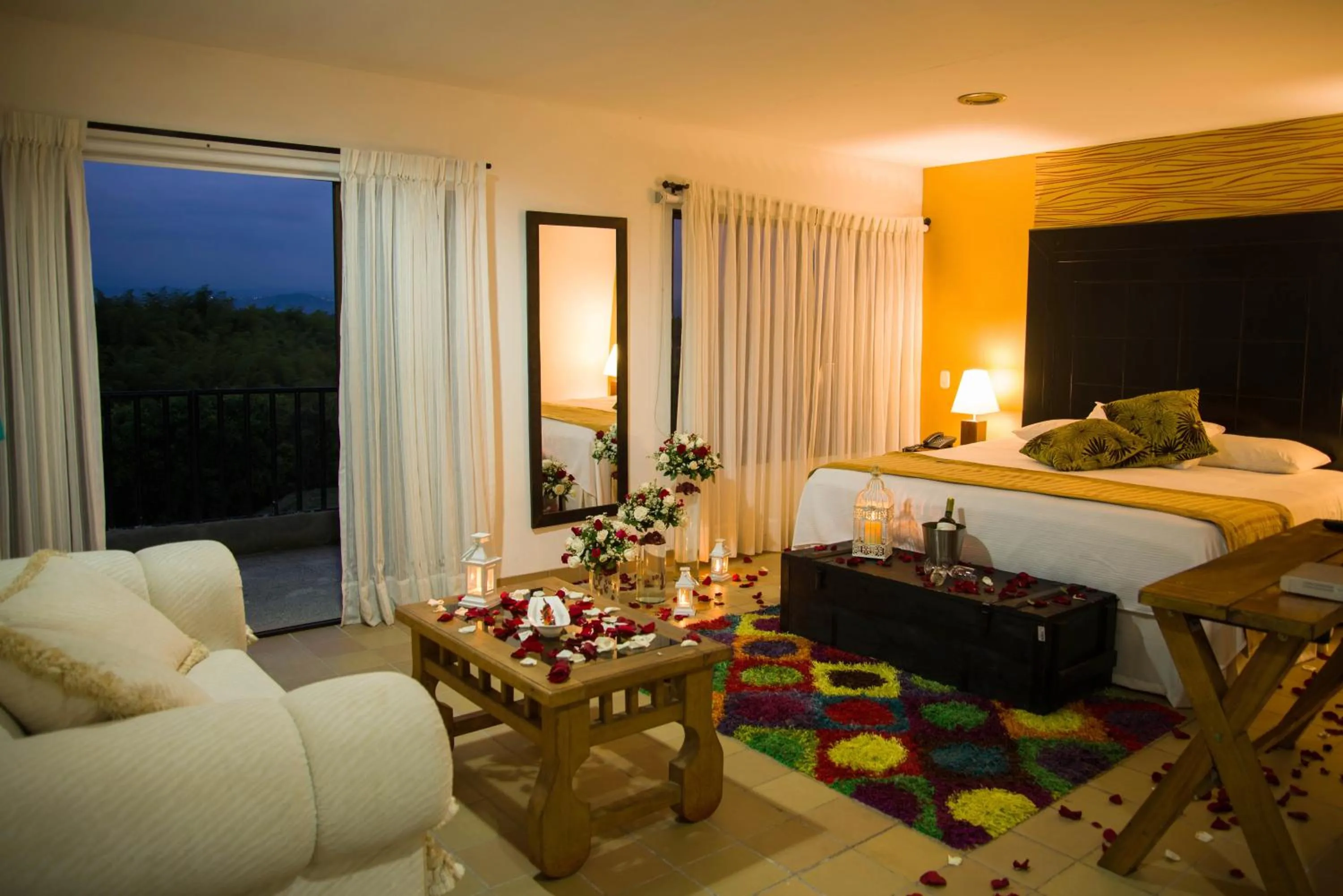Decorative detail, Bed in Hotel San Antonio del Cerro