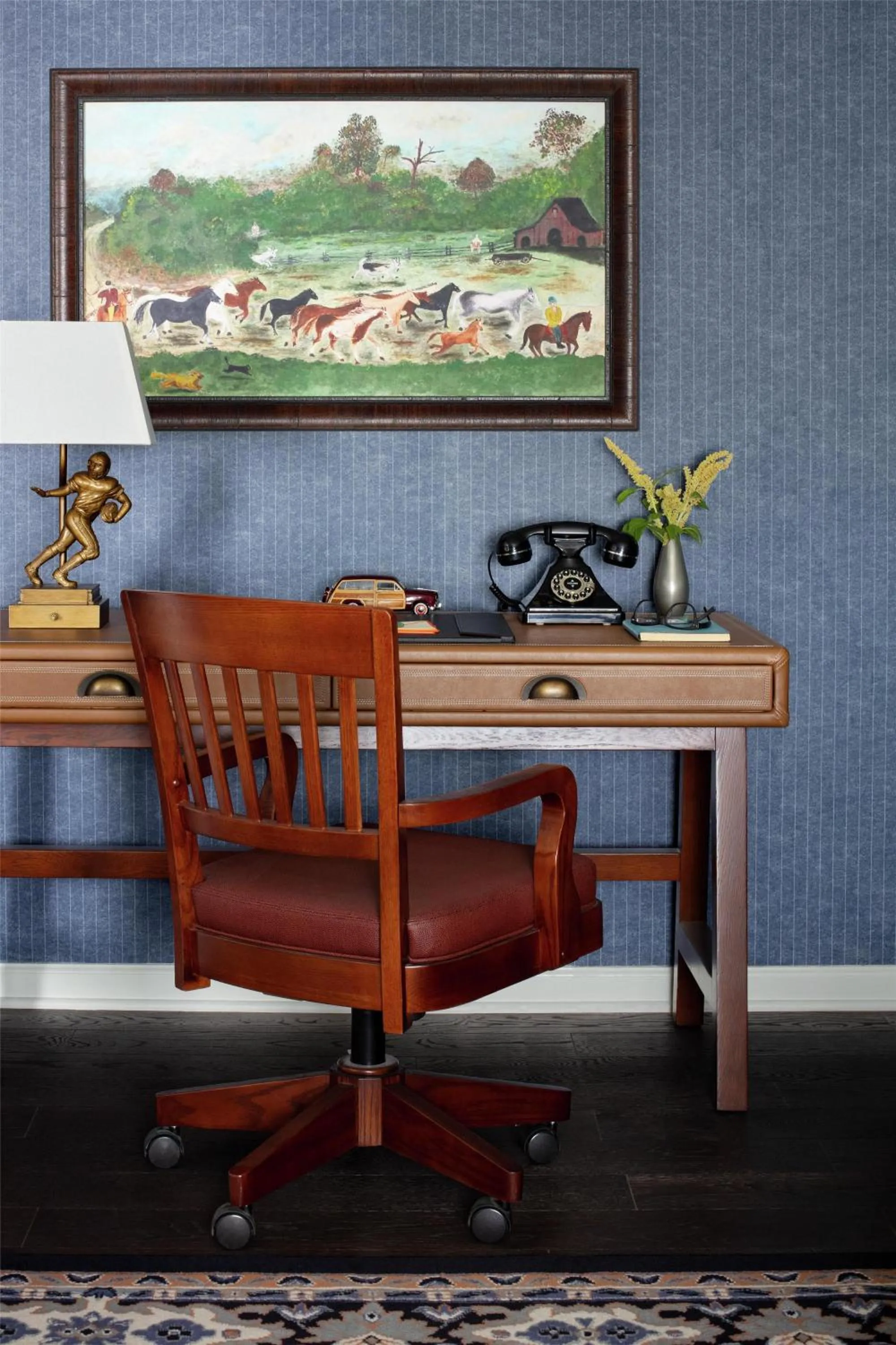 Bedroom in Graduate by Hilton State College