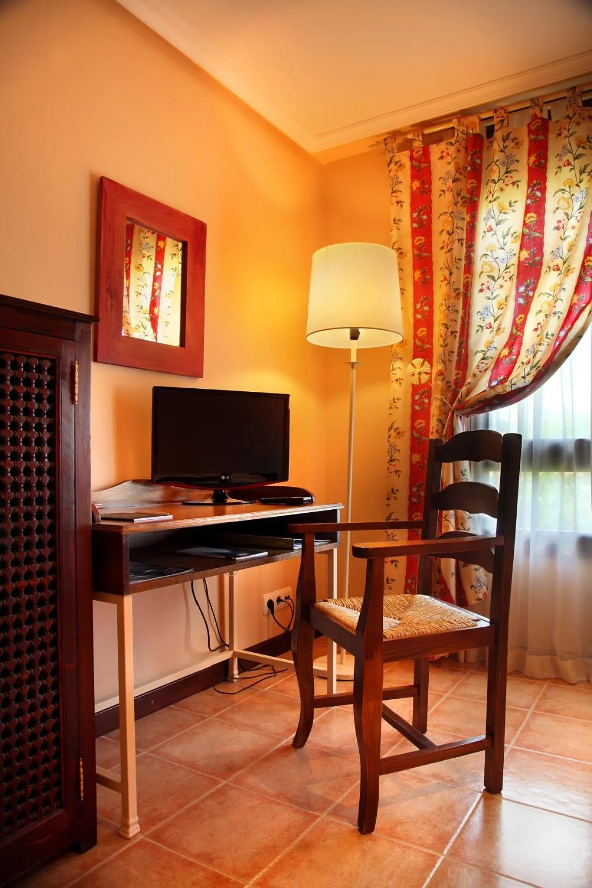 Seating area, Bed in Hostería de Guara