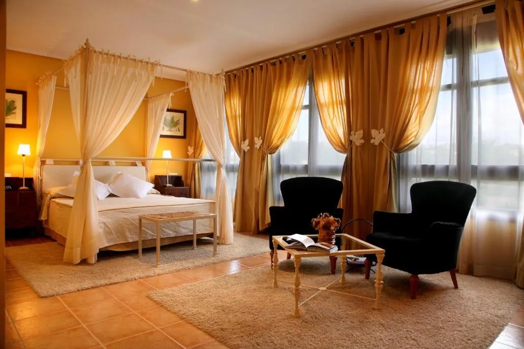 Property building, Bed in Hostería de Guara