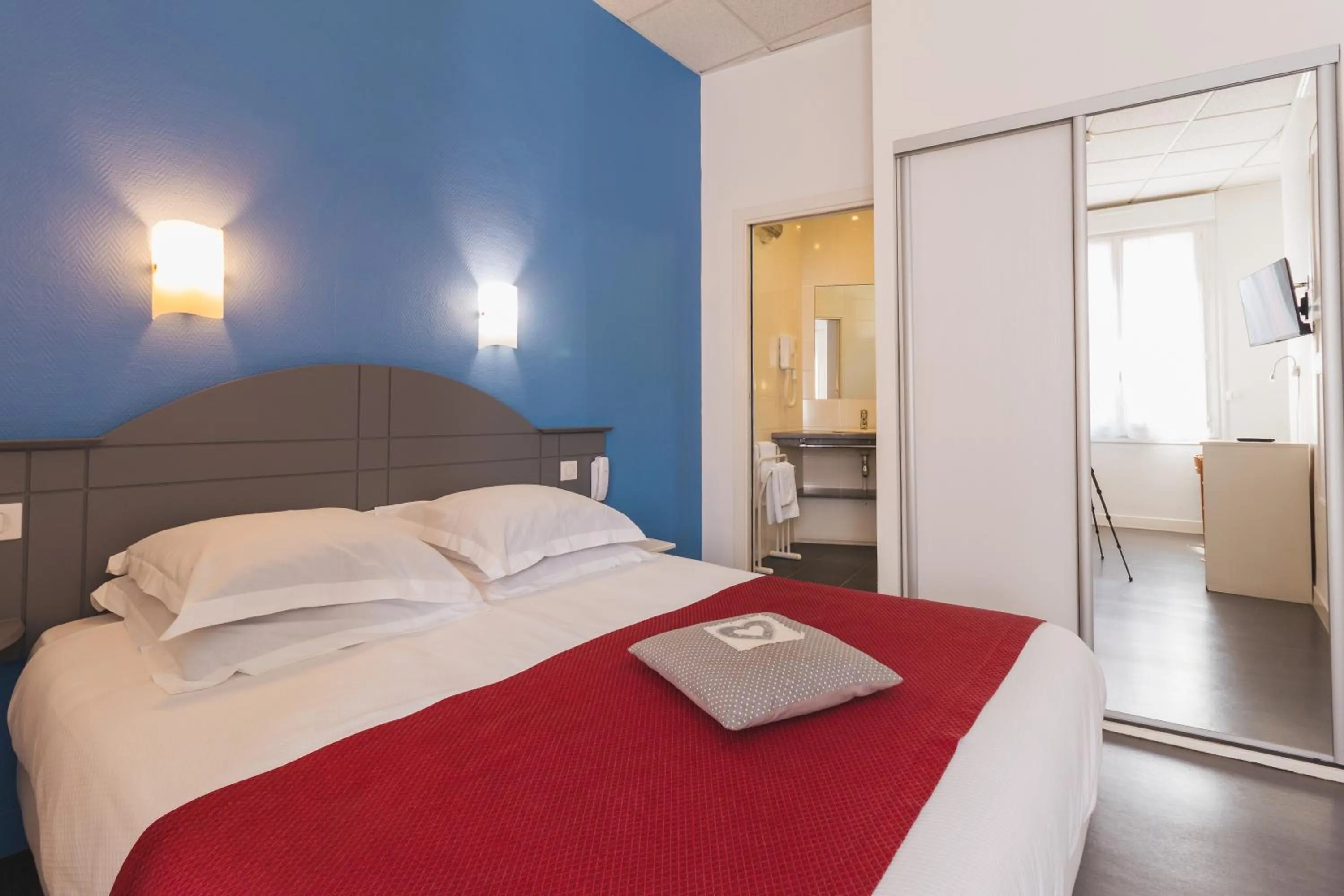 Bed in Hotel Christian