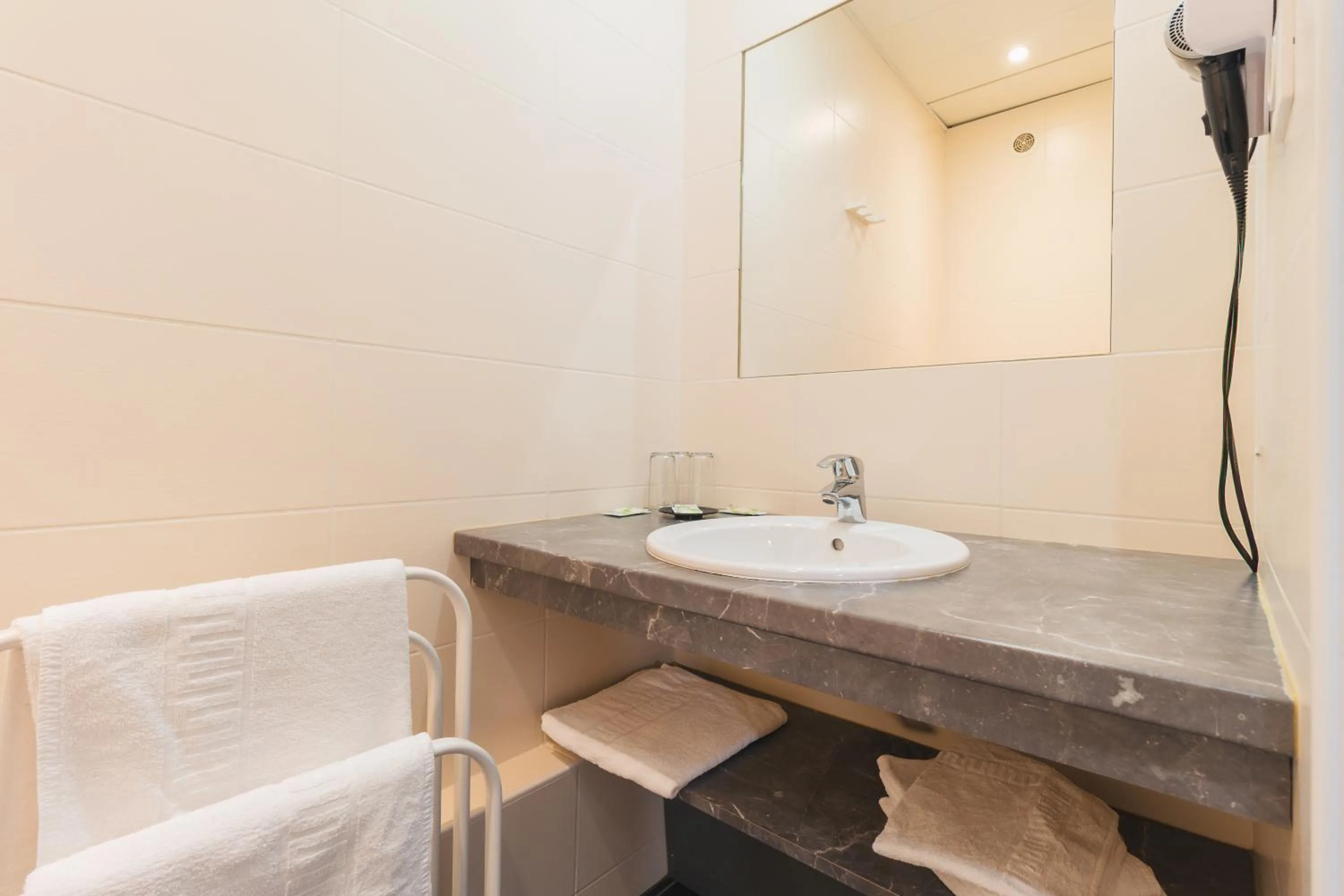 Bathroom in Hotel Christian