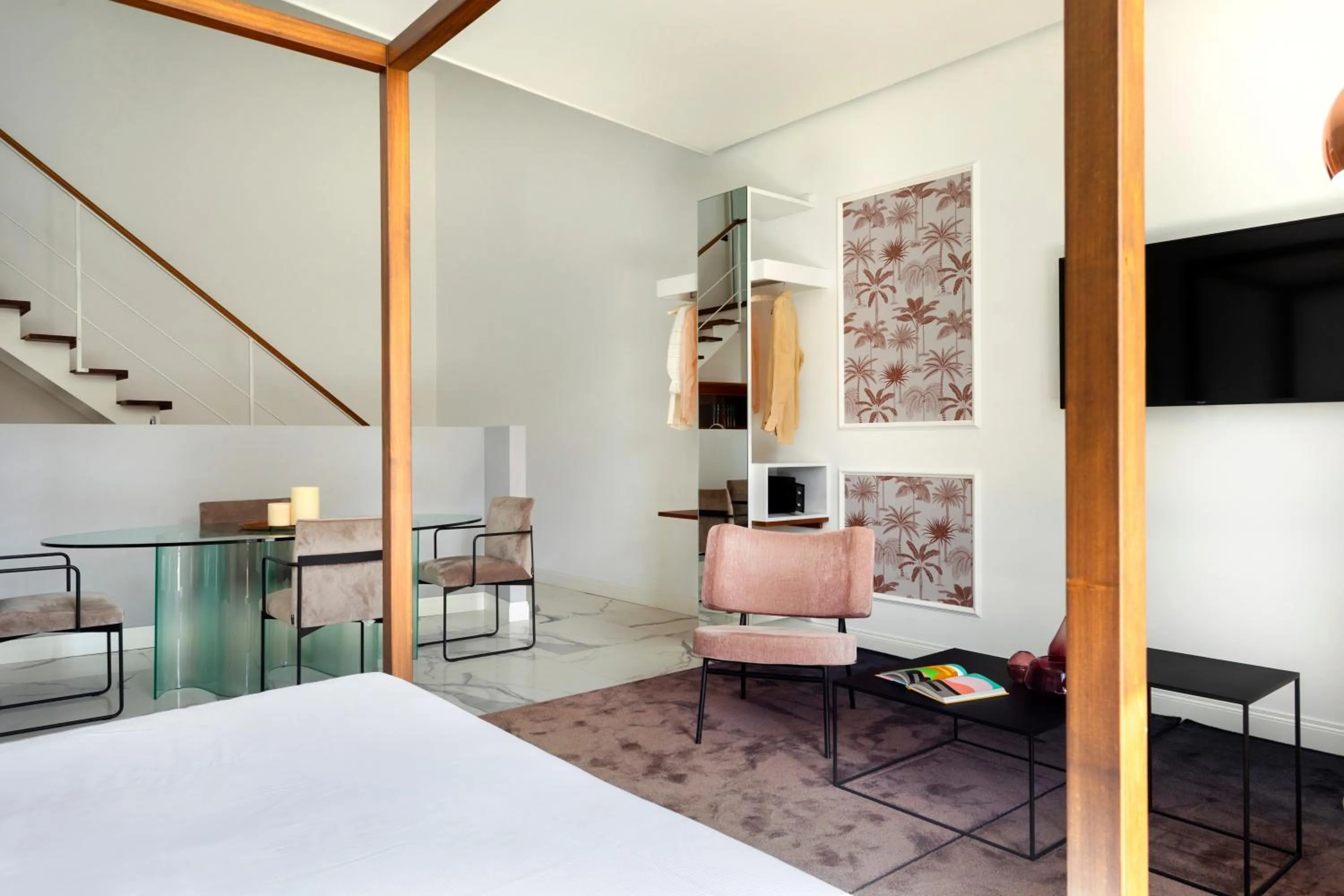 Bed in Palazzo Sovrana Serviced Luxury Apartments