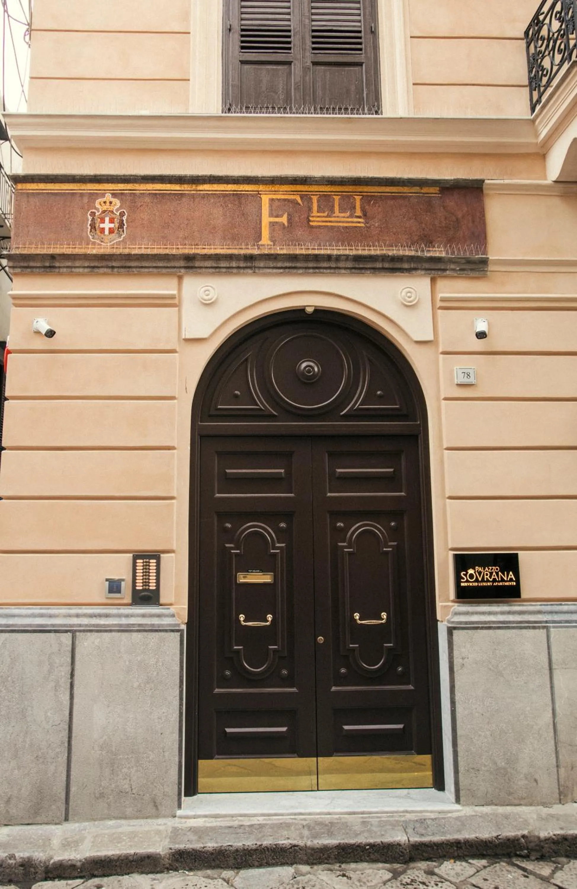 Facade/entrance in Palazzo Sovrana Serviced Luxury Apartments