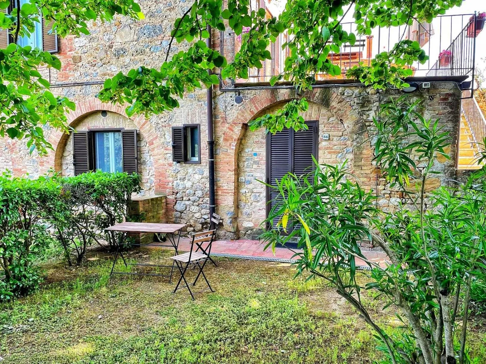 Garden in CasaLeTolfe Residence
