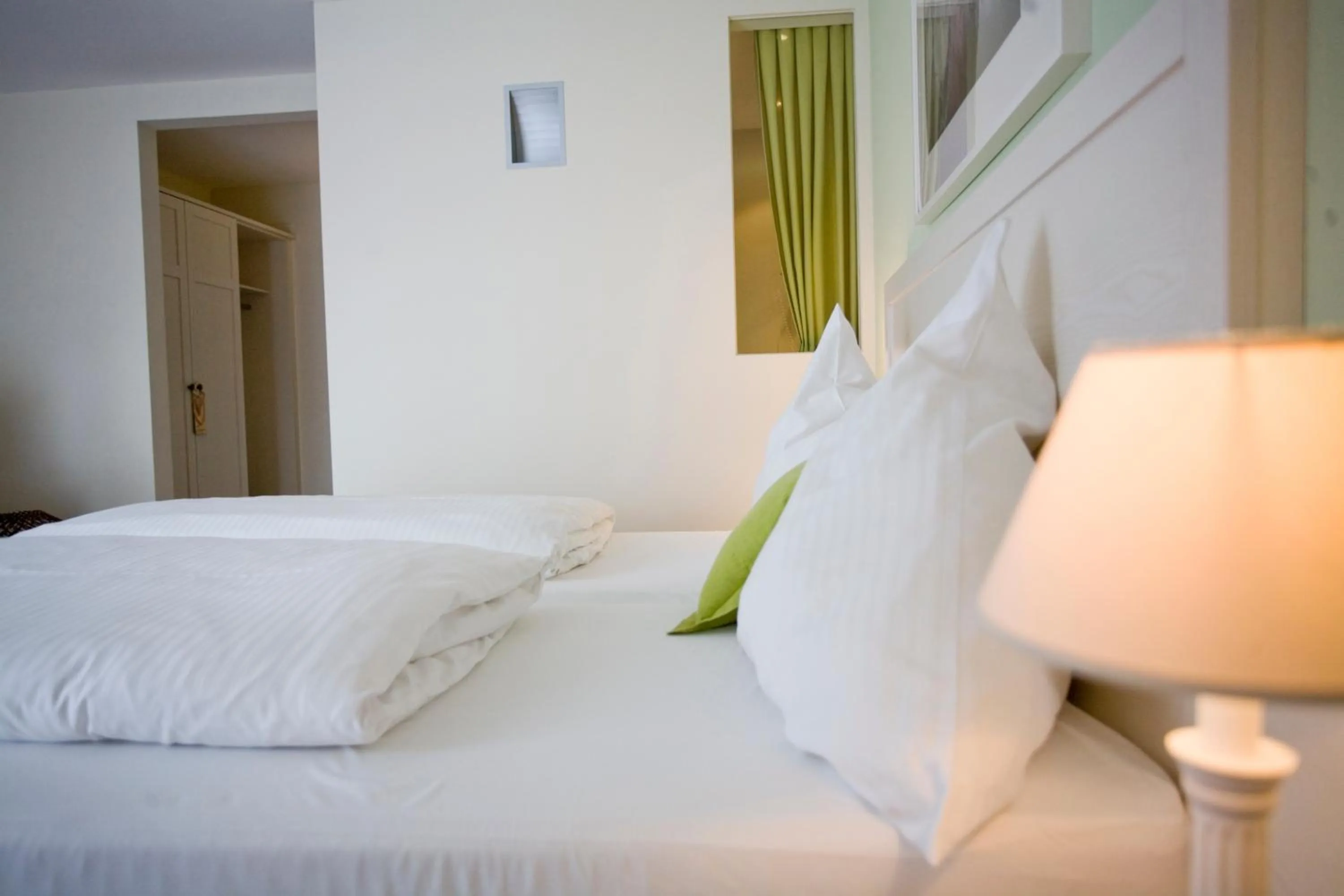 Bed in Paulsen's Landhotel und Restaurant