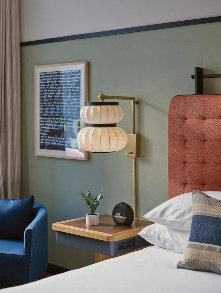 Bed in L7 Chicago by LOTTE