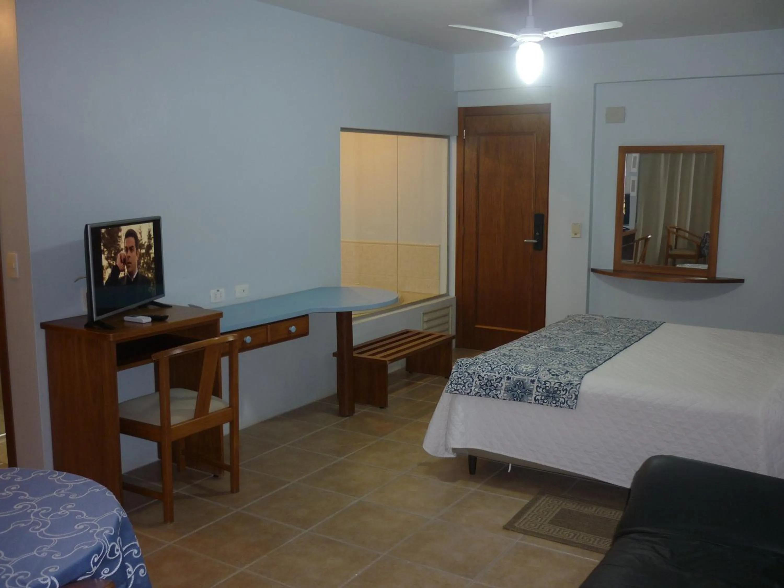 Photo of the whole room, Bed in De Rose Praia Hotel