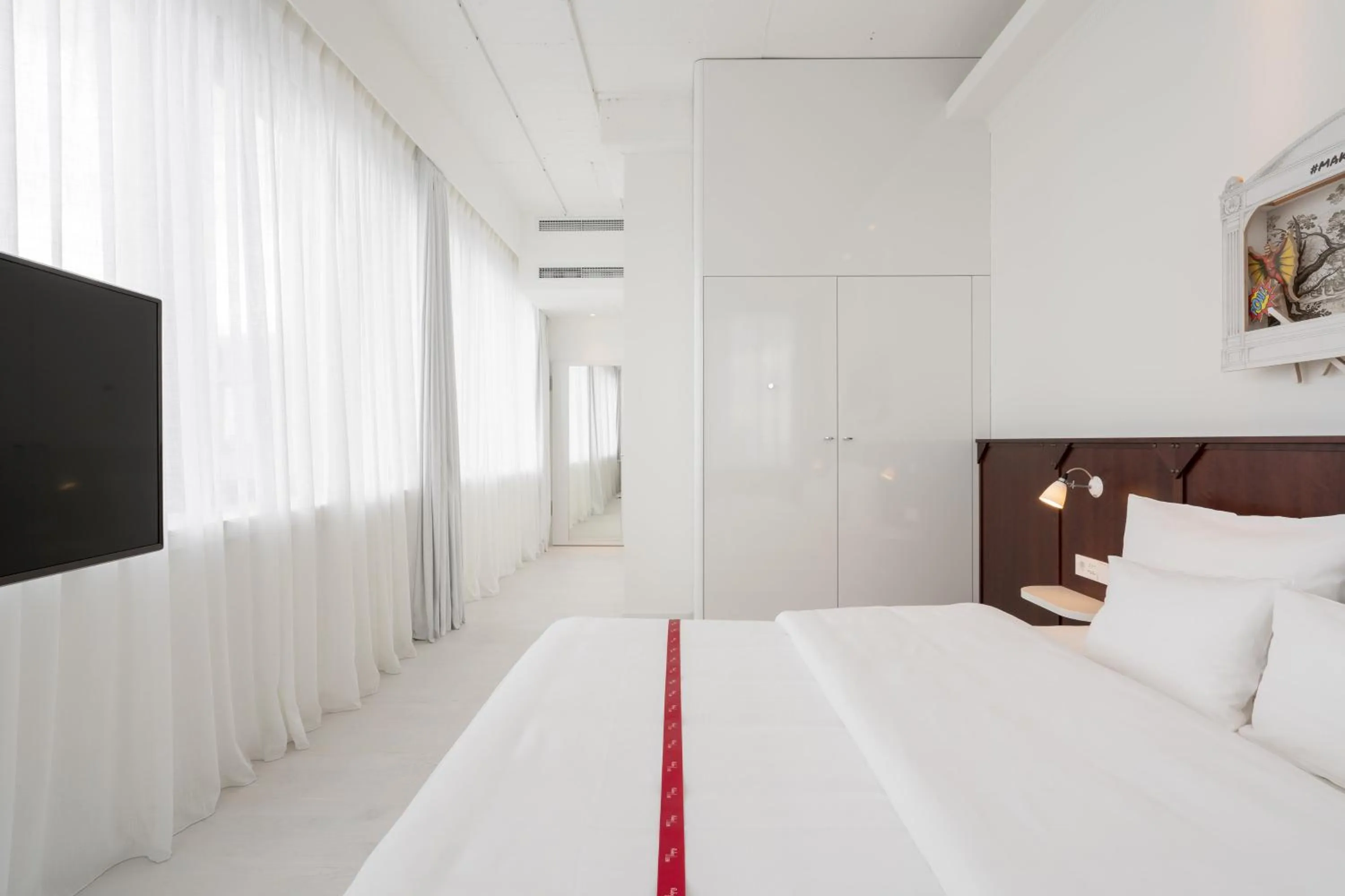 Photo of the whole room, Bed in Ruby Leni Hotel Dusseldorf