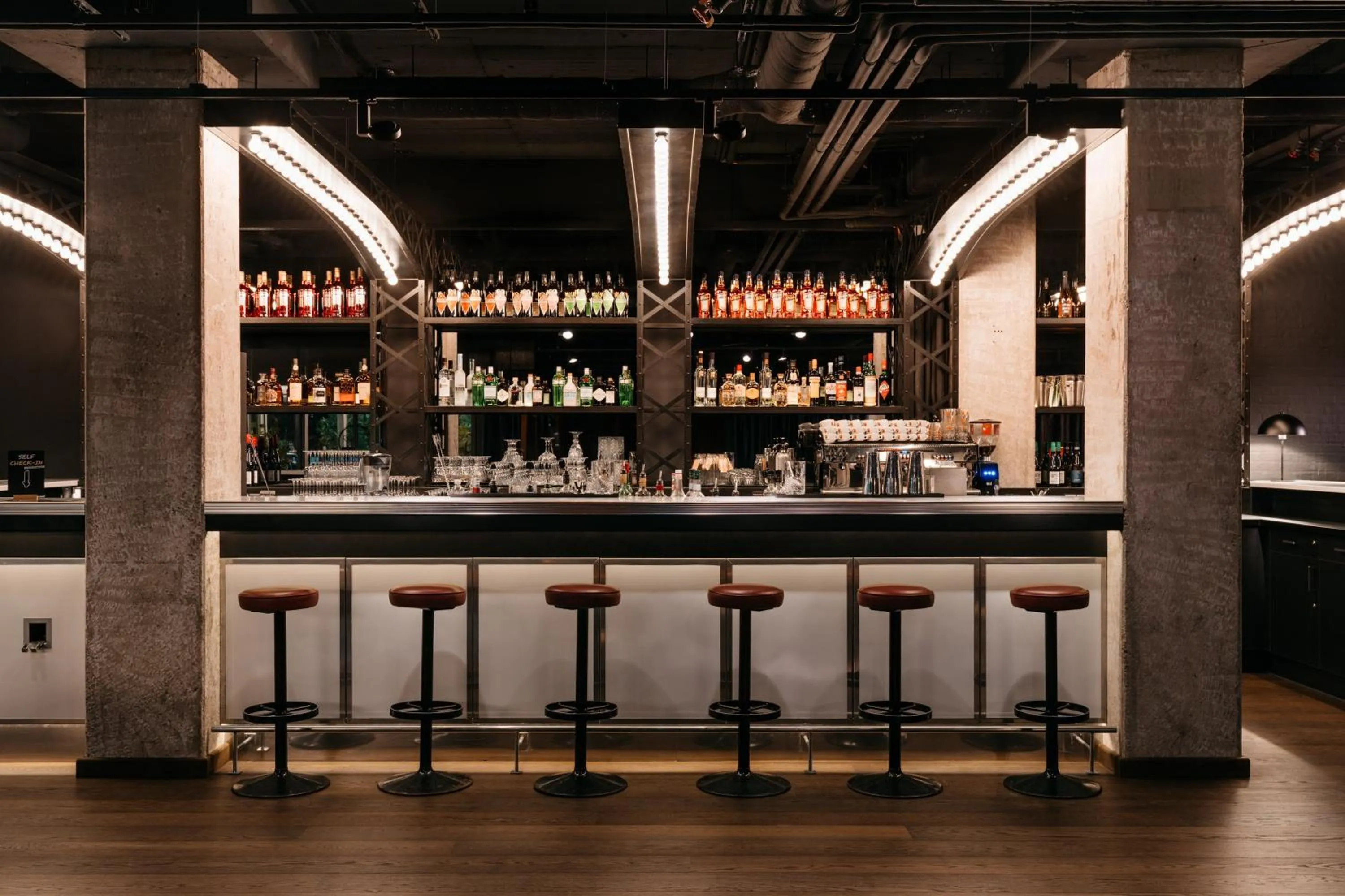 Lounge or bar in Ruby Leni Hotel Dusseldorf