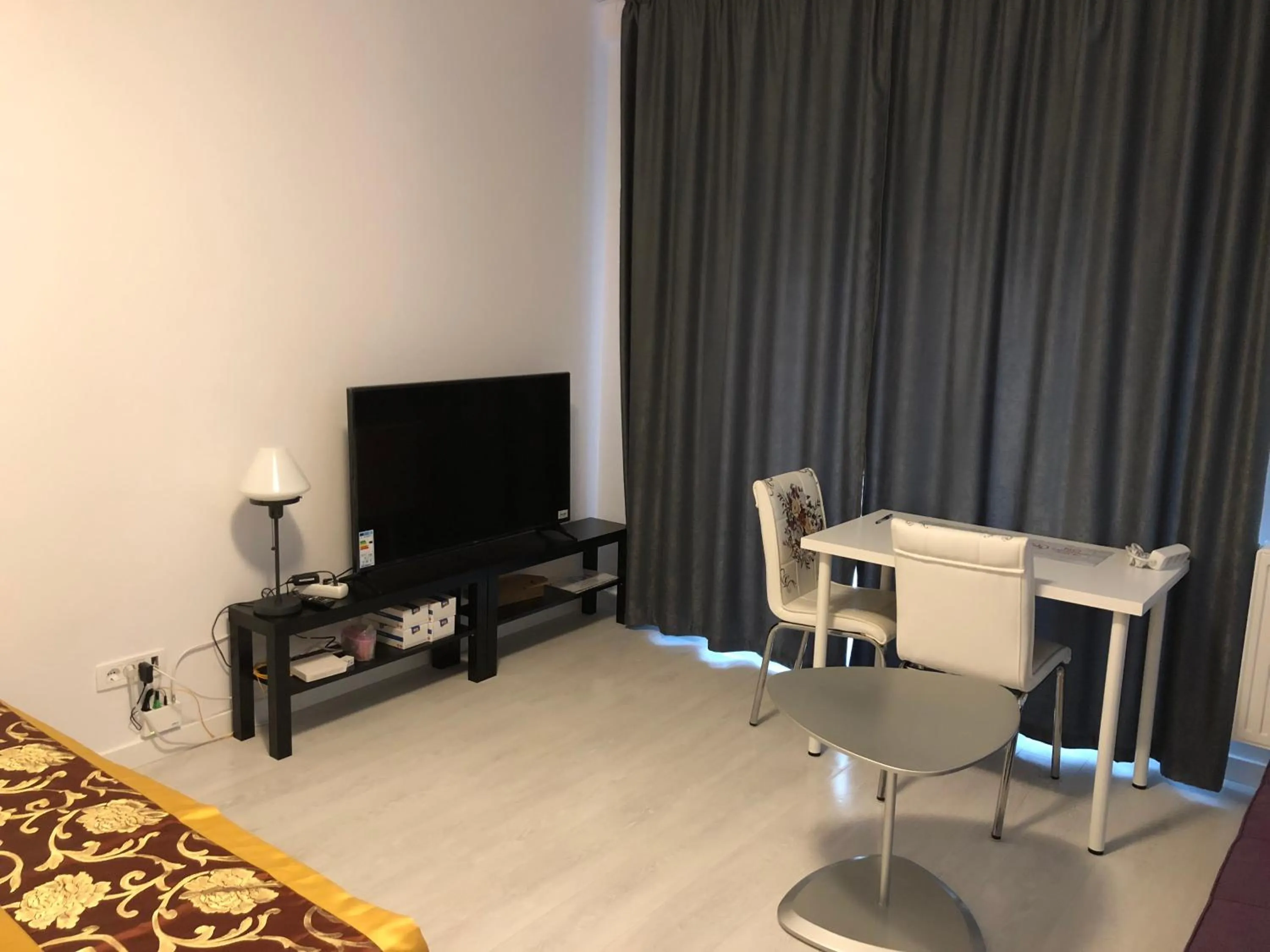 Living room in 21 Residence Apartments