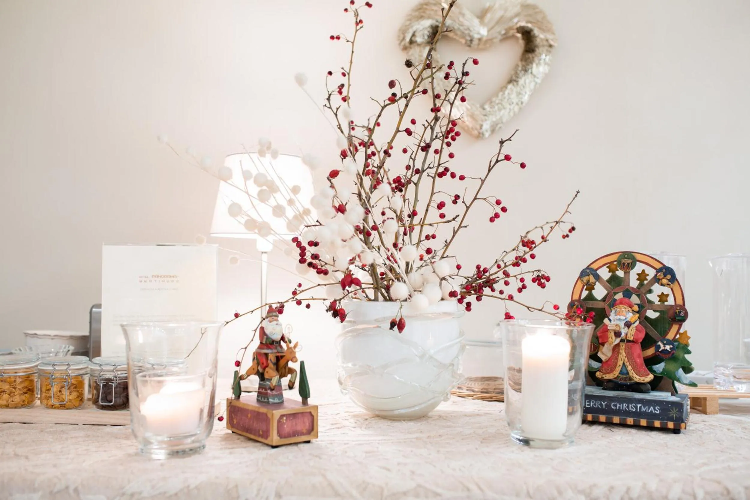 Communal lounge/ TV room in Hotel Panorama