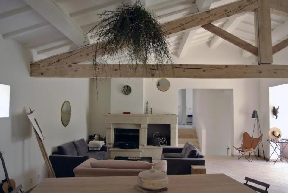 Lounge or bar in Serendip