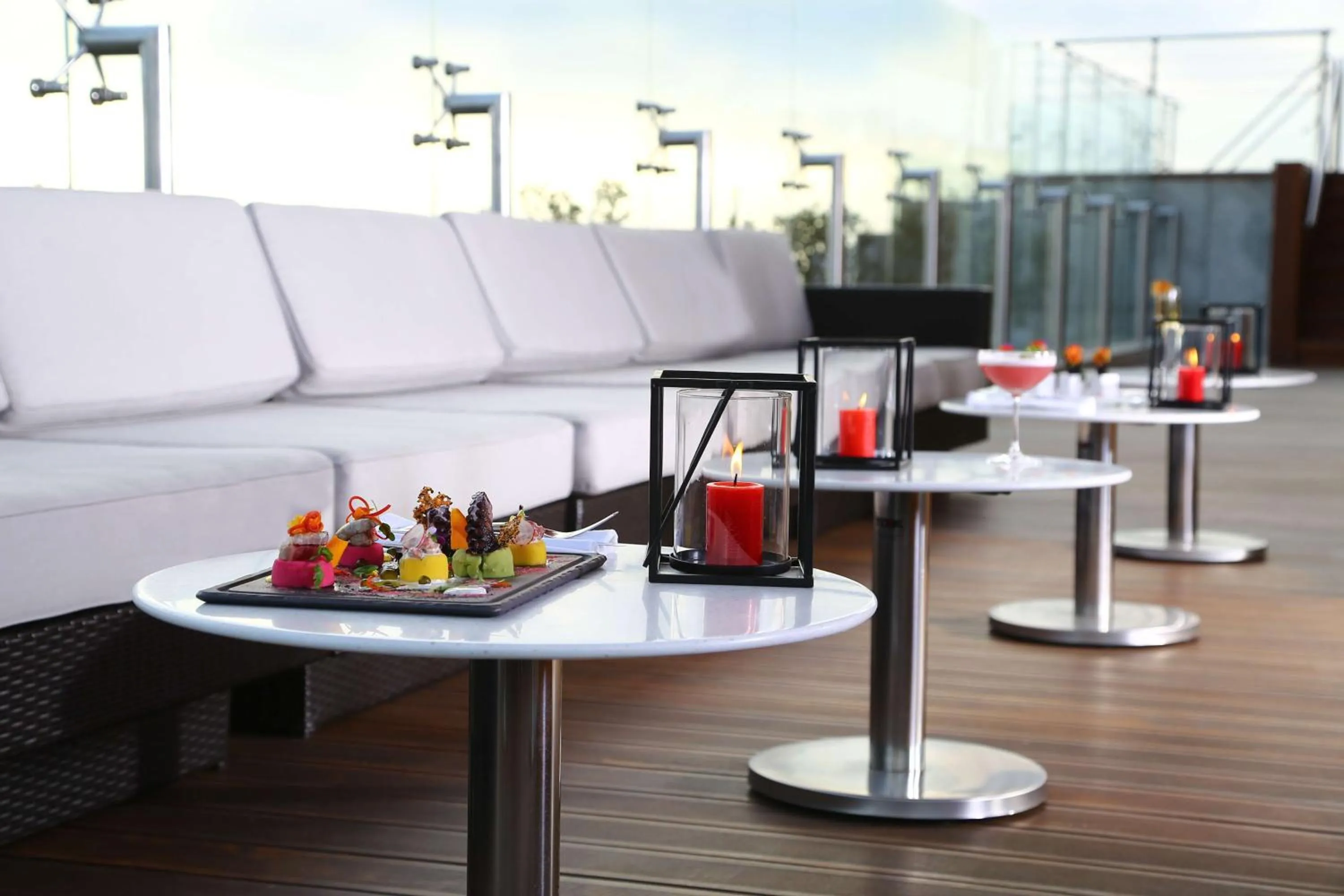 Lounge or bar in Hilton Lima Miraflores