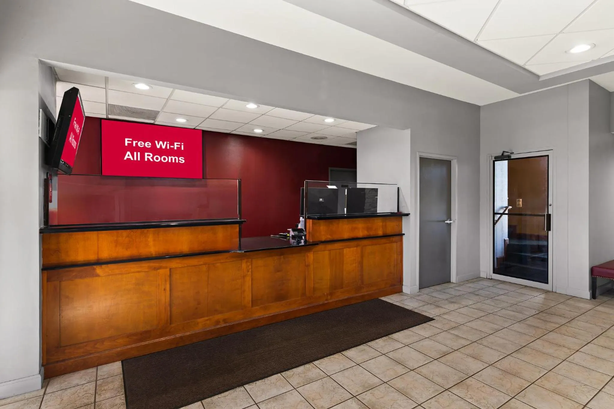 Lobby or reception in Red Roof Inn & Suites Monroe, NC