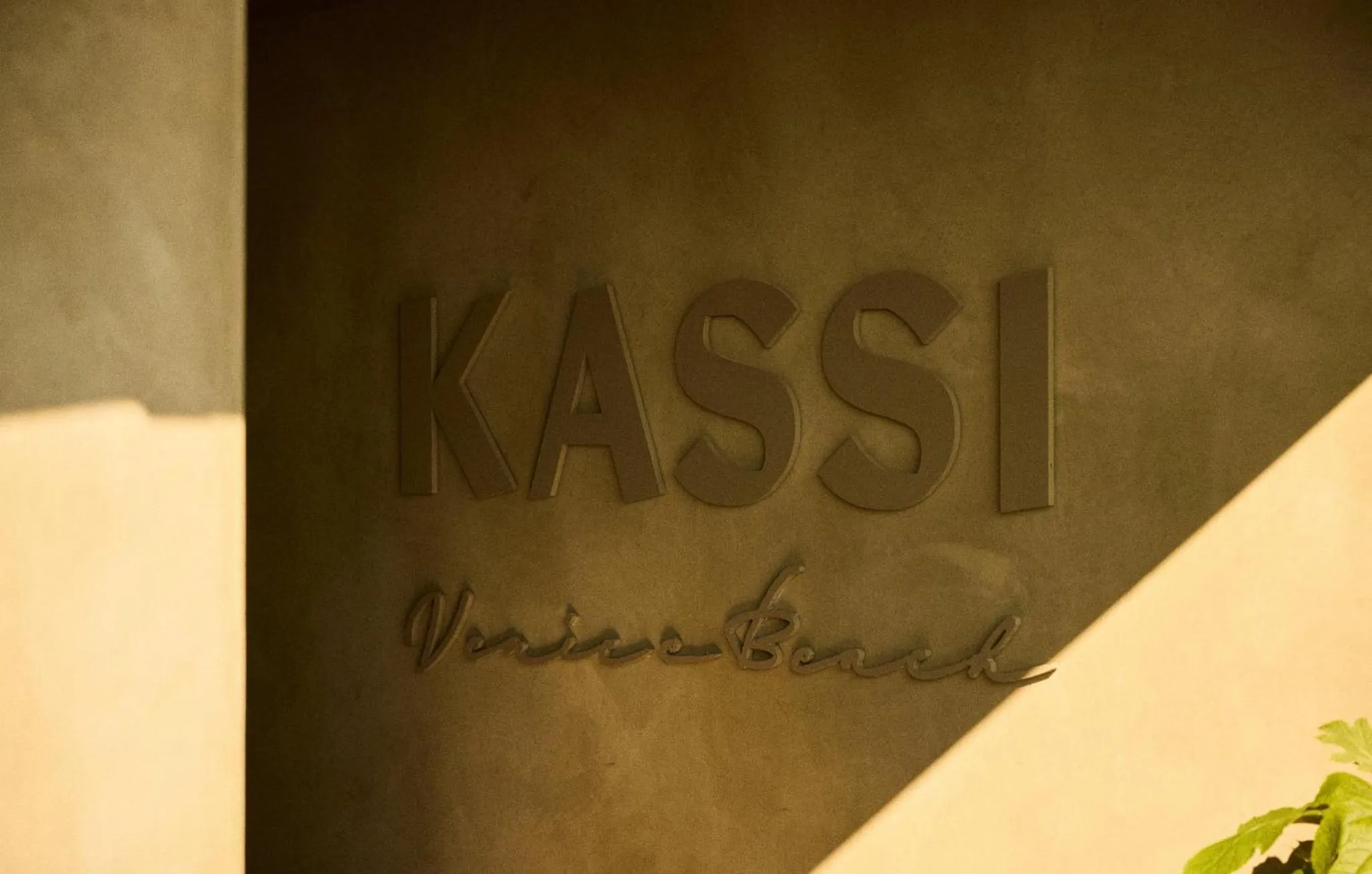 Restaurant/places to eat in Hotel Erwin Venice Beach