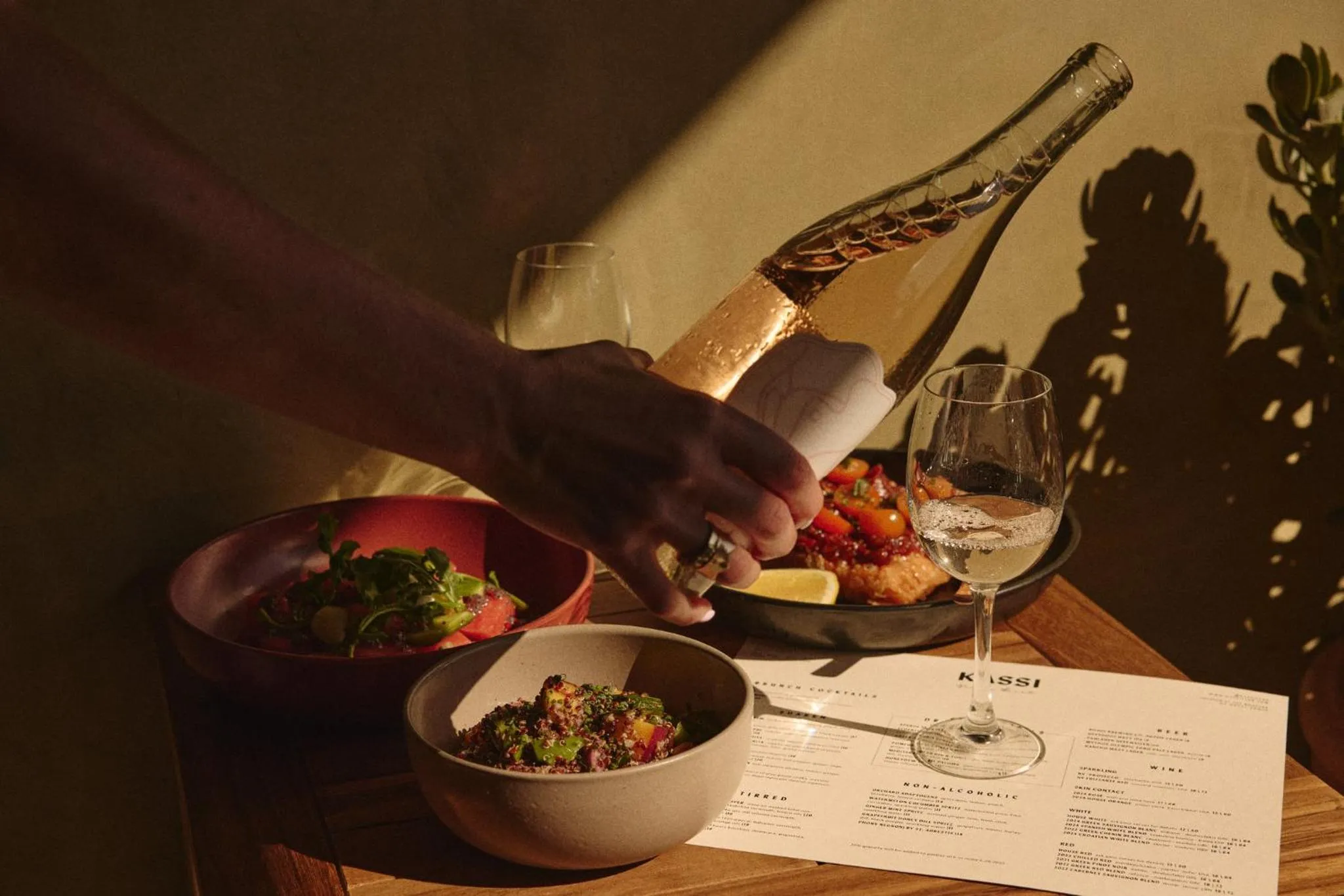 Restaurant/places to eat in Hotel Erwin Venice Beach