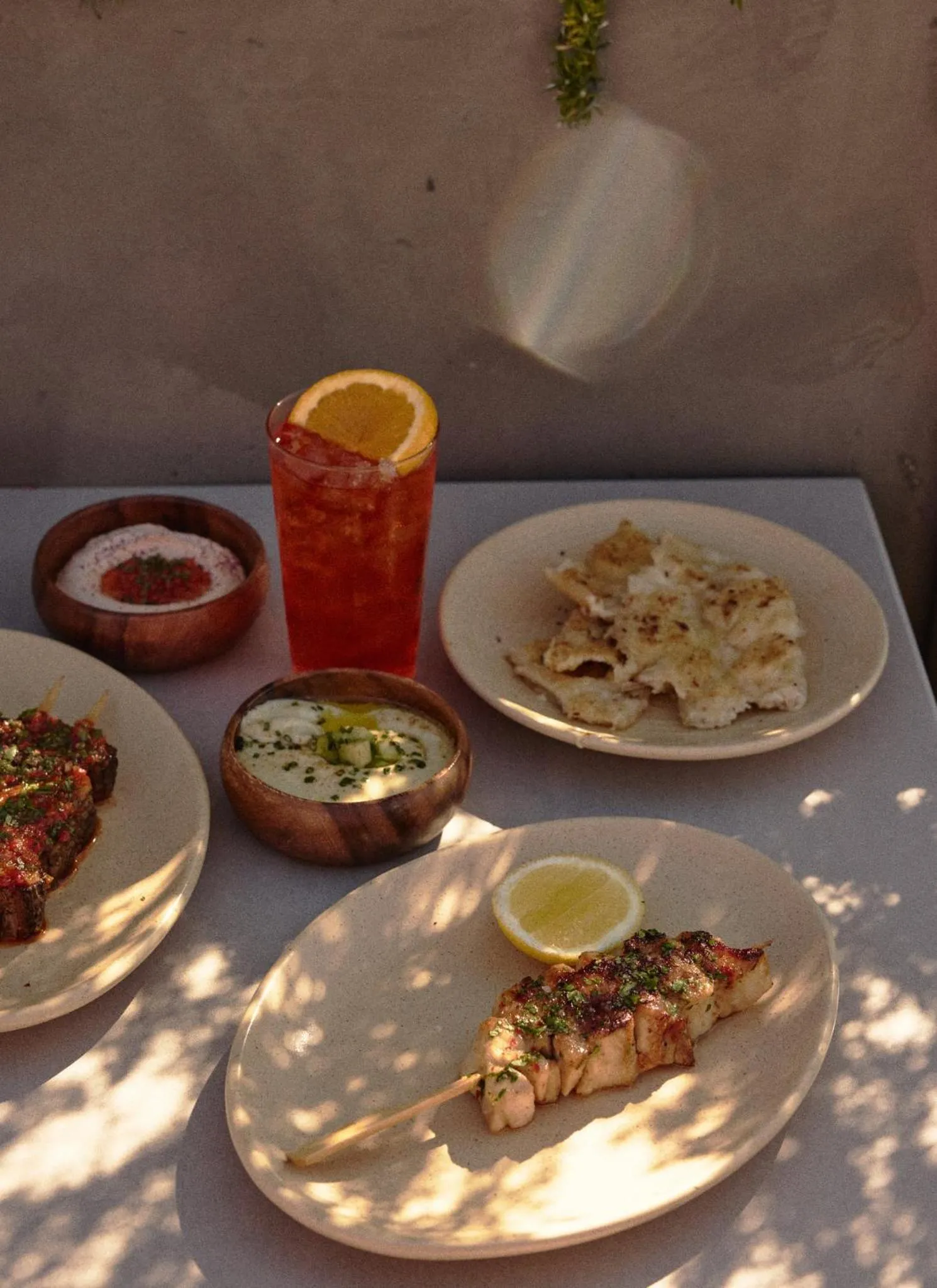 Restaurant/places to eat in Hotel Erwin Venice Beach