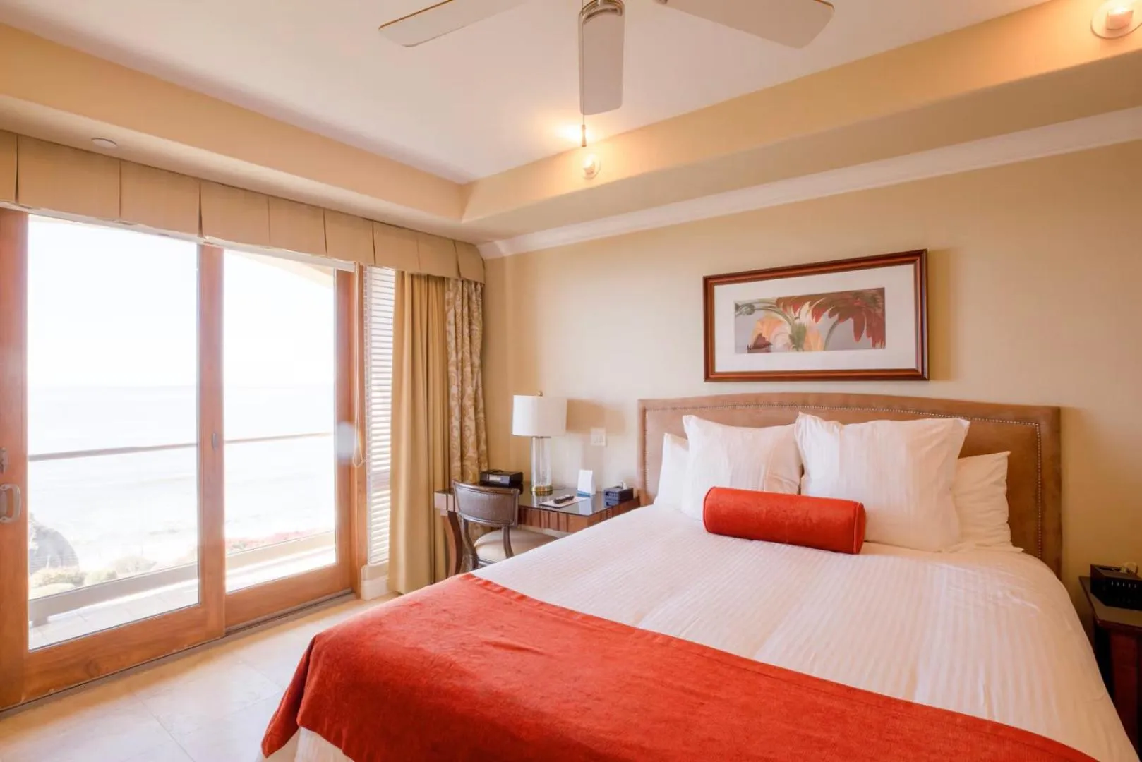 Dolphin Bay Resort and Spa