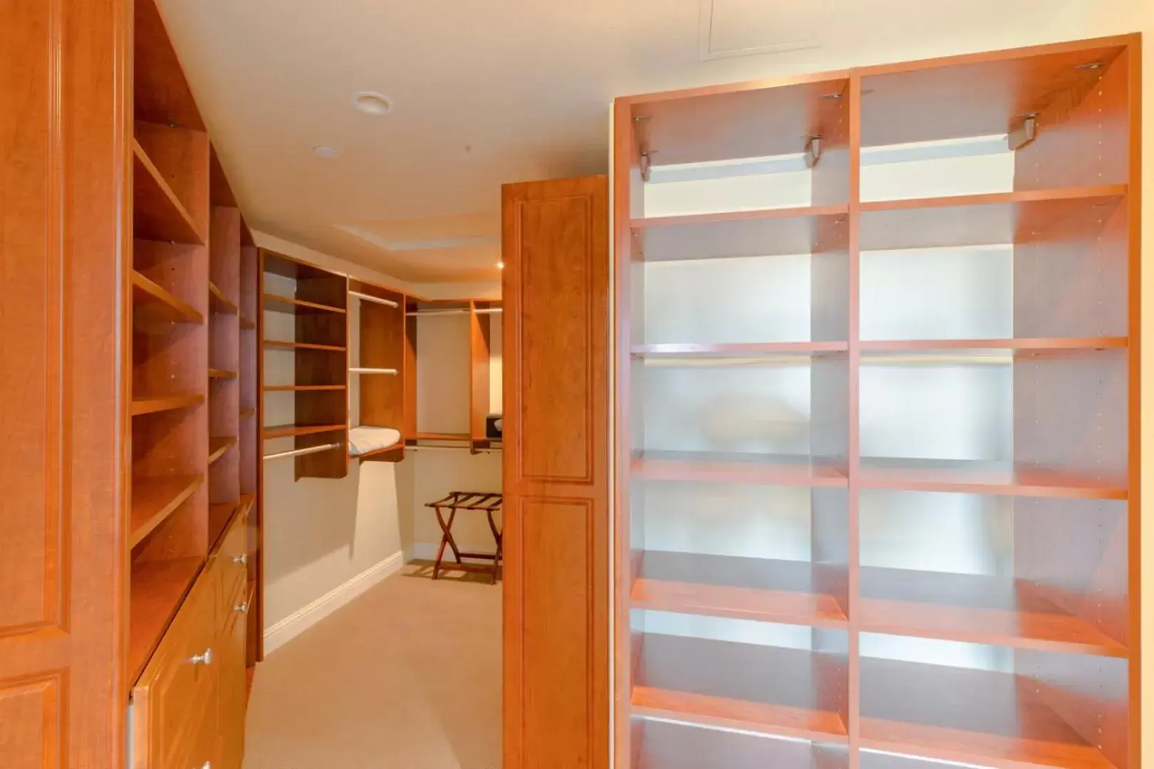 Penthouse Suite with Ocean View in Dolphin Bay Resort and Spa Penthouse Suite with Ocean View in Dolphin Bay Resort and Spa