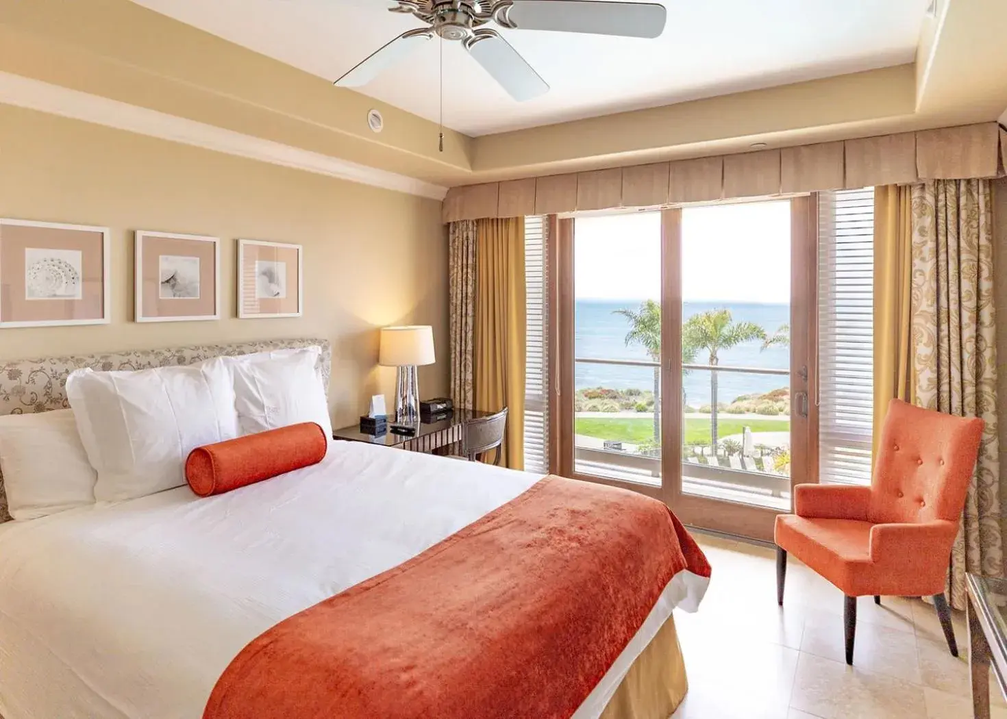 One Bedroom Suite with Pool View in Dolphin Bay Resort and Spa One Bedroom Suite with Pool View in Dolphin Bay Resort and Spa
