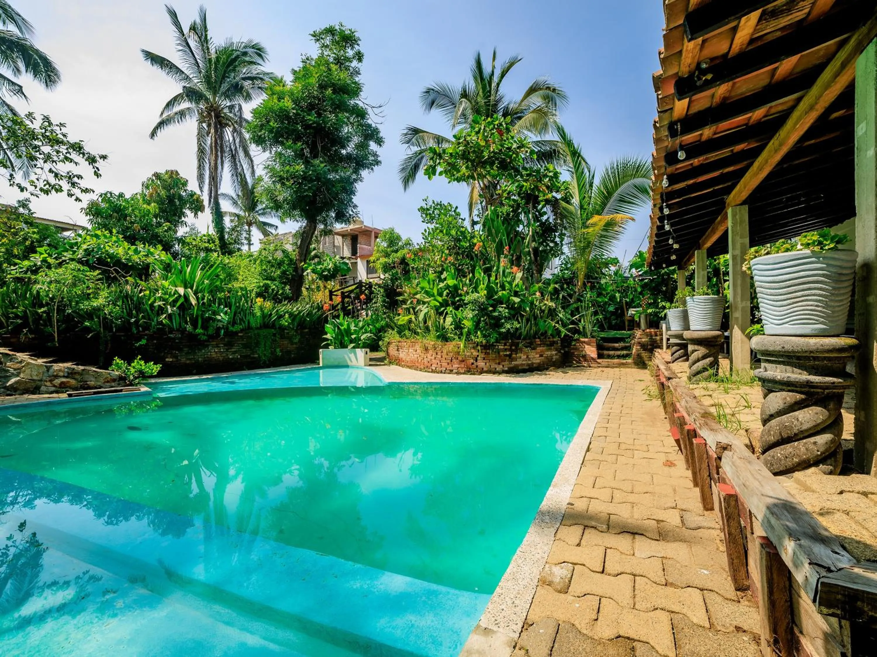 Swimming pool in Capital O Verdemar, Pie de la Cuesta