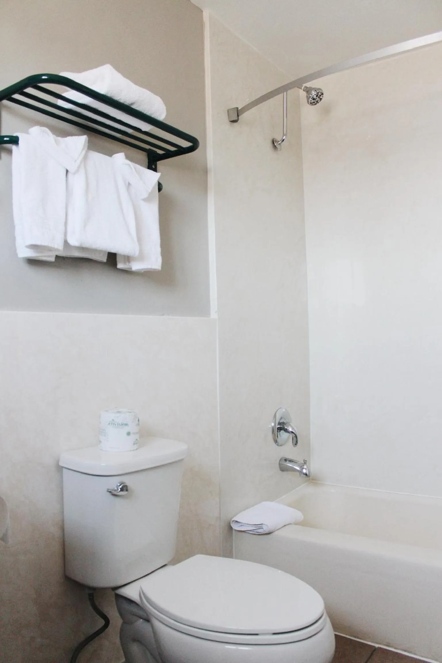 Days Inn by Wyndham Show Low