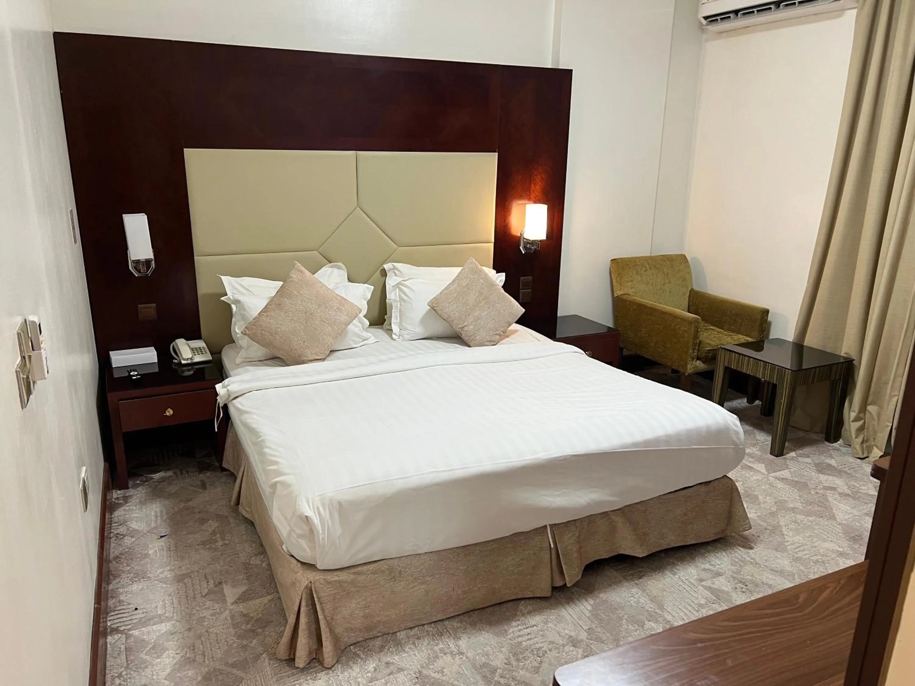 Bedroom, Bed in Dalin Hotel